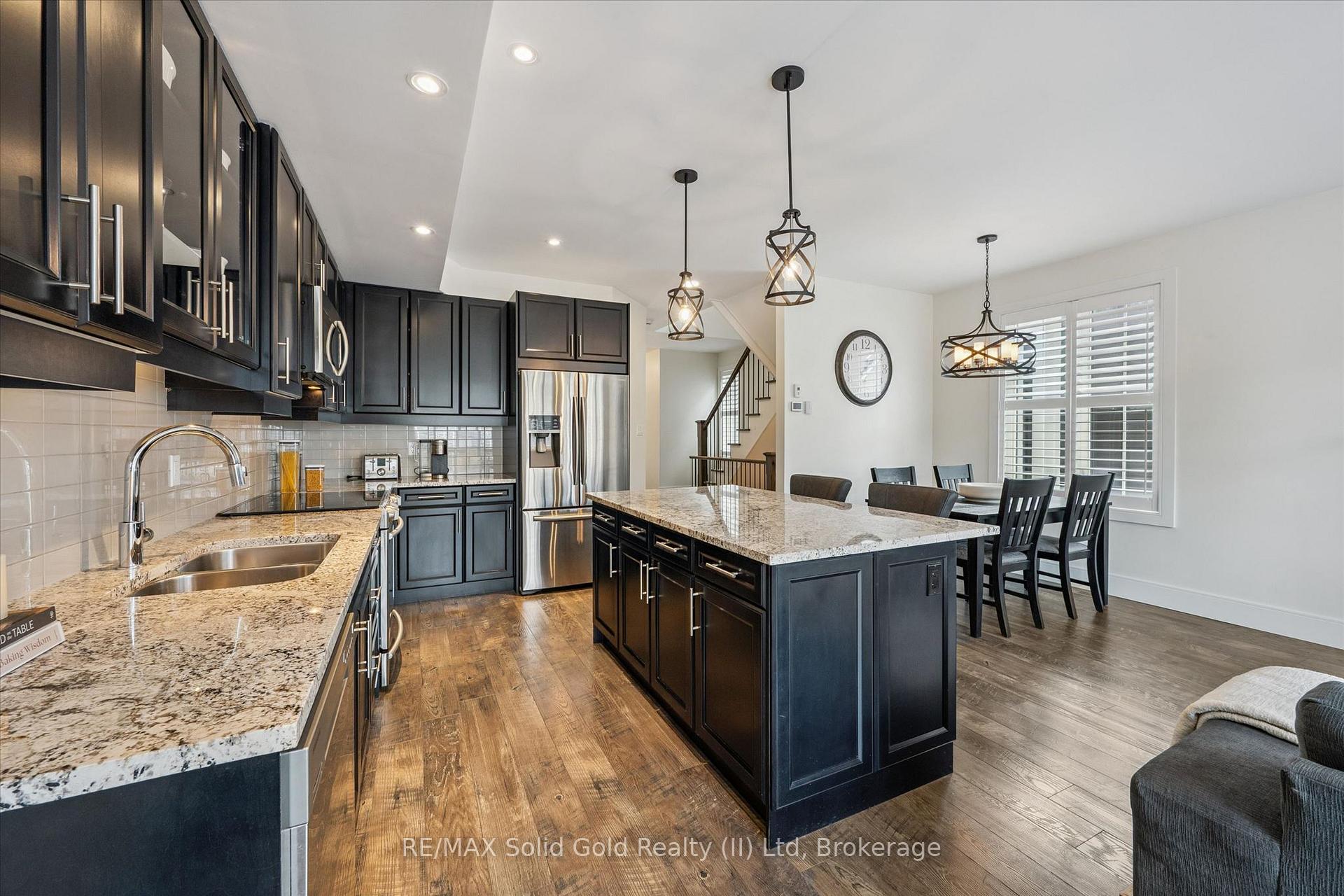 Photo 14 of 153 Yellow Birch Crescent, Blue Mountains — HOMEH