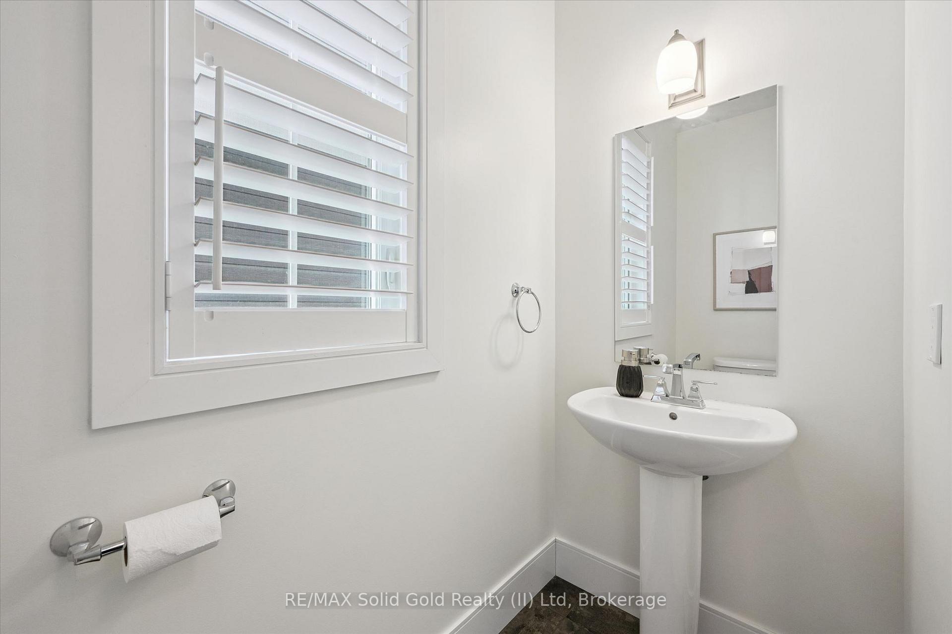 Photo 16 of 153 Yellow Birch Crescent, Blue Mountains — HOMEH