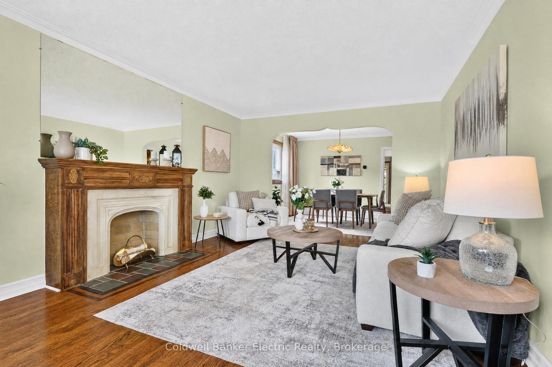 Photo 4 of 40 Wortham Drive, Scarborough, Woburn — HOMEH