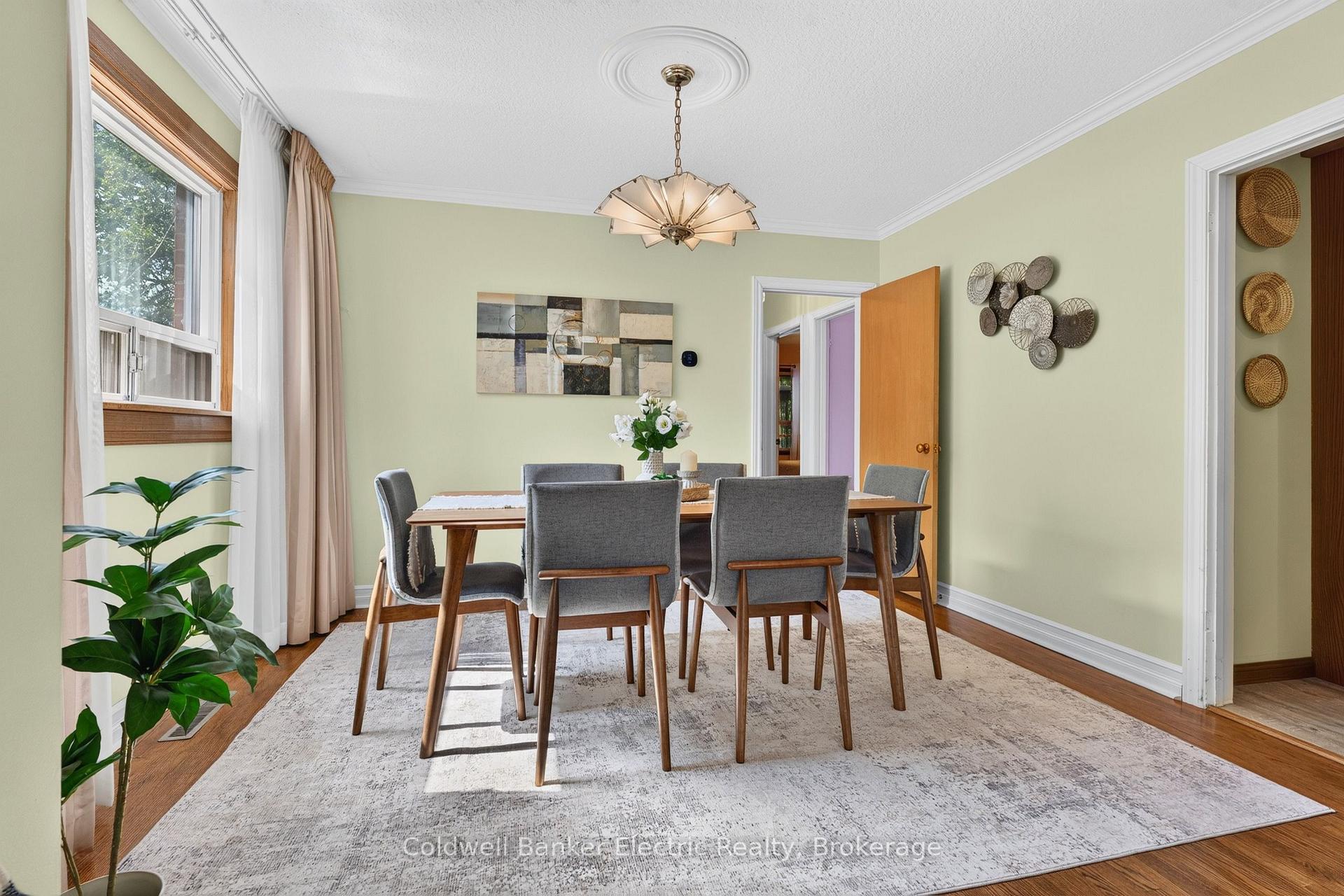 Photo 8 of 40 Wortham Drive, Scarborough, Woburn — HOMEH