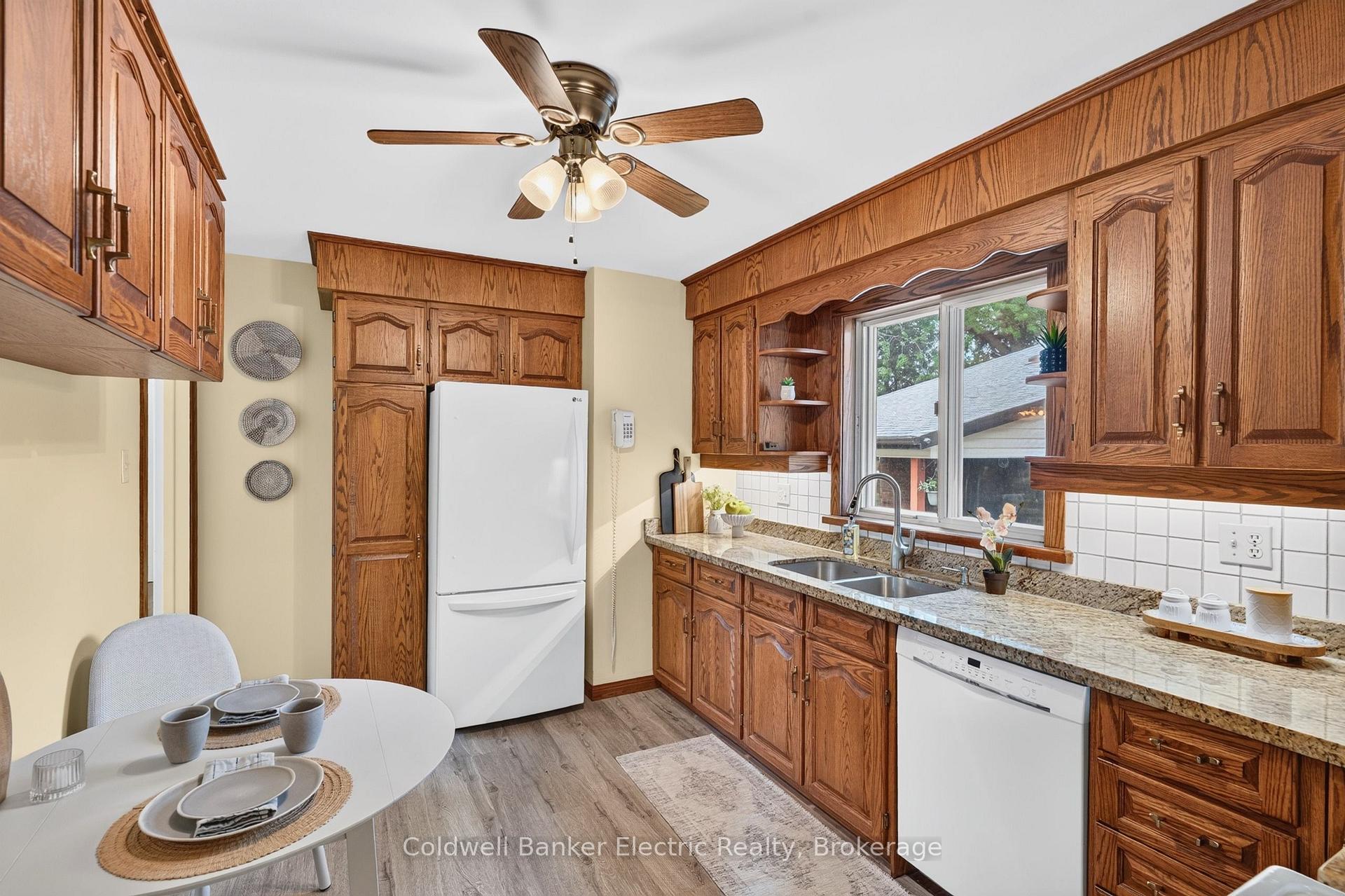 Photo 12 of 40 Wortham Drive, Scarborough, Woburn — HOMEH