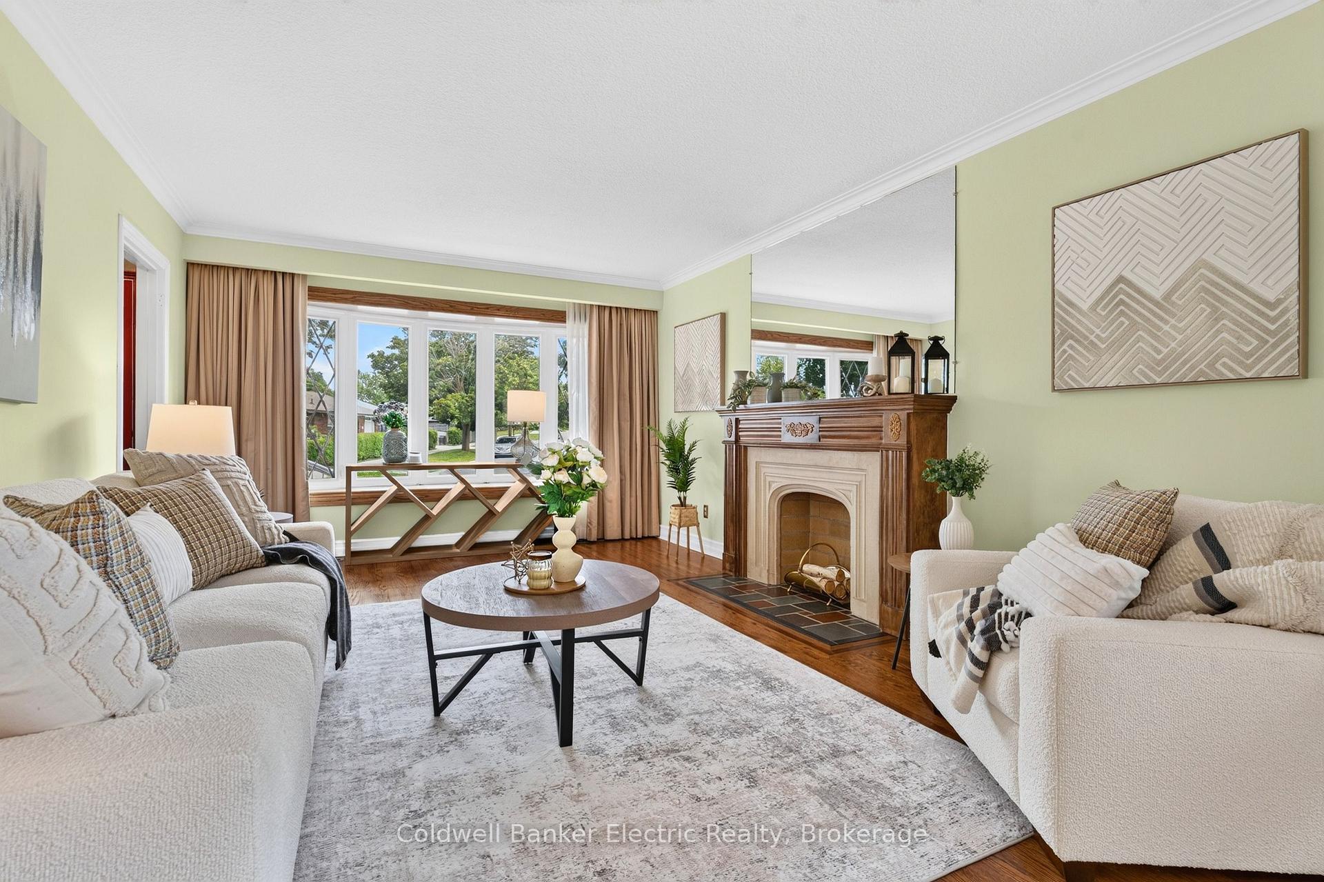 Photo 15 of 40 Wortham Drive, Scarborough, Woburn — HOMEH