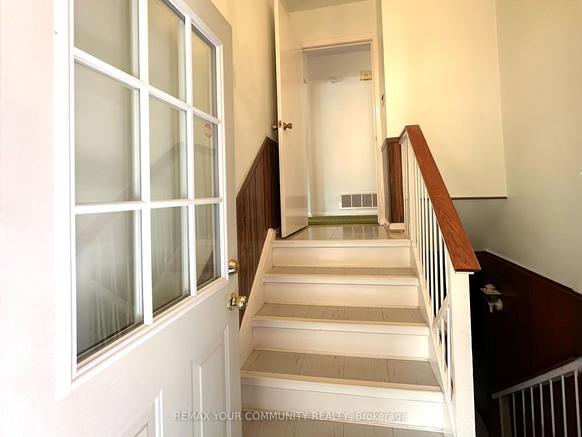 Photo 25 of 15 Resolution Crescent, North York, Hillcrest Village — HOMEH