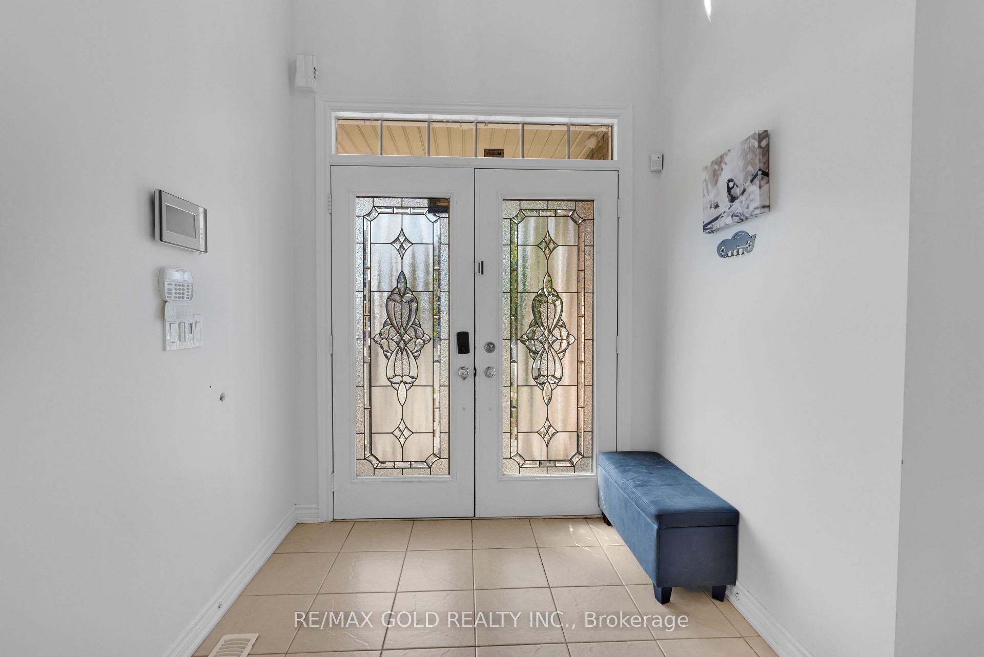 Photo 5 of 39 Darren Road, Brampton, Vales of Castlemore North — HOMEH