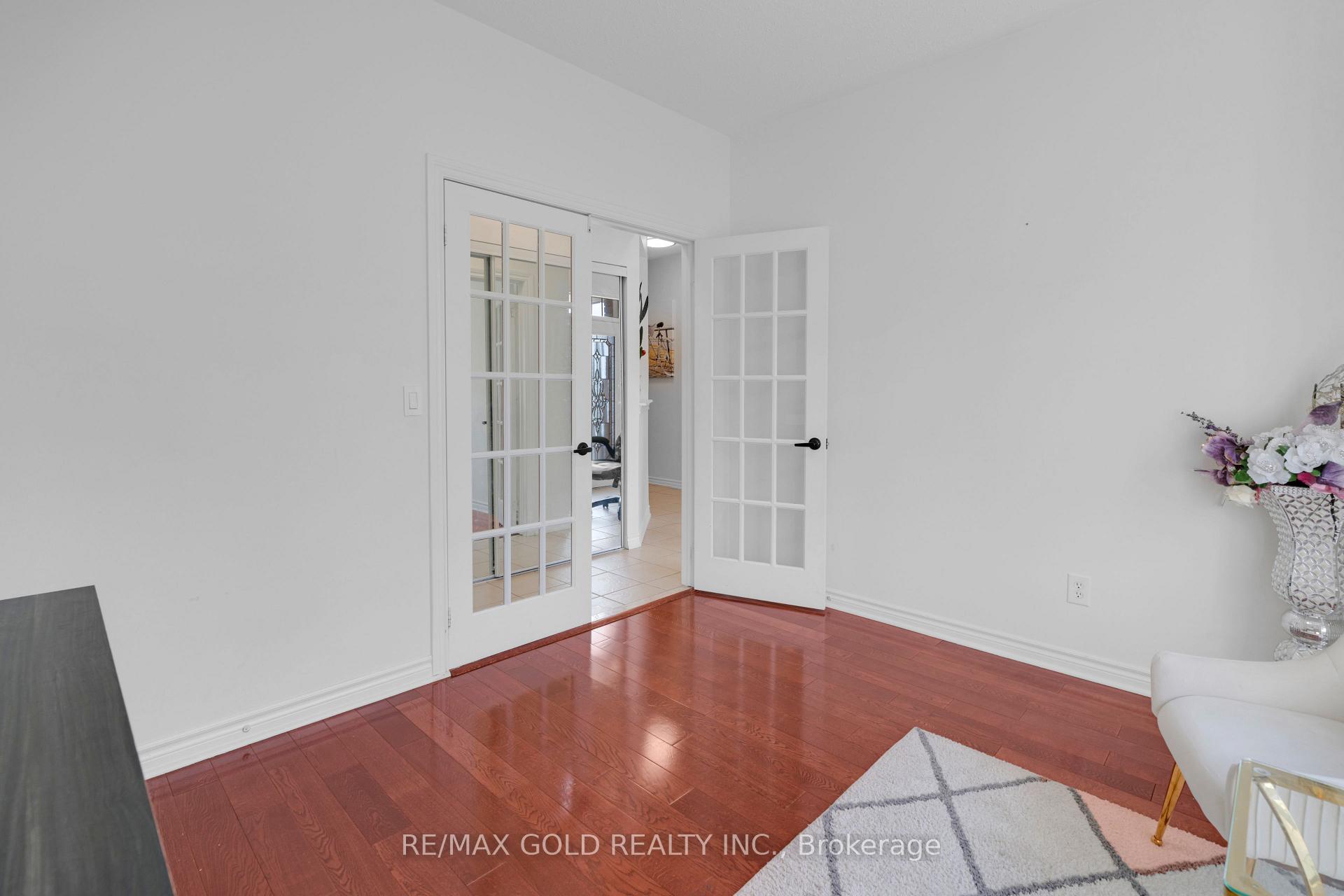 Photo 6 of 39 Darren Road, Brampton, Vales of Castlemore North — HOMEH