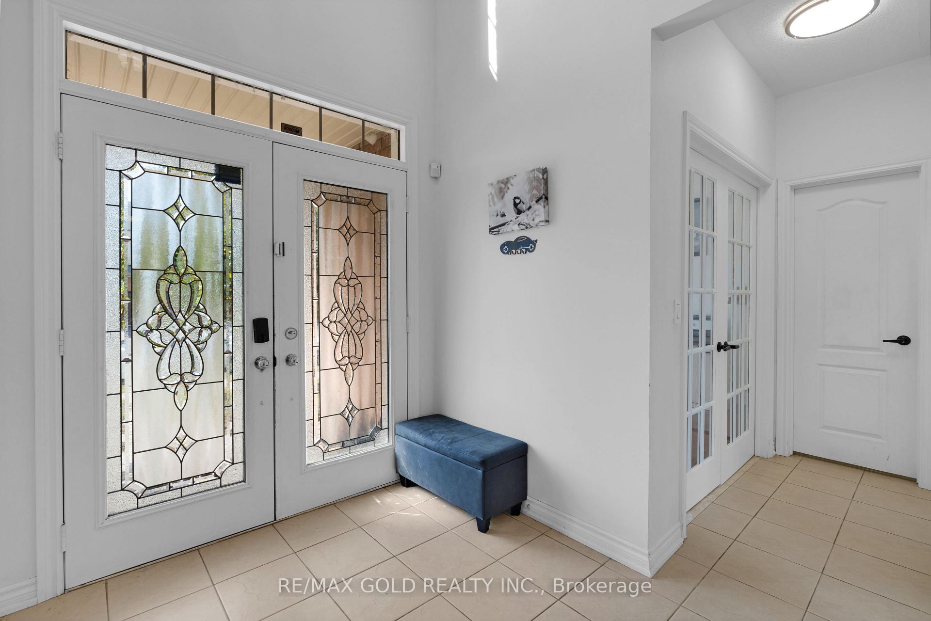 Photo 9 of 39 Darren Road, Brampton, Vales of Castlemore North — HOMEH