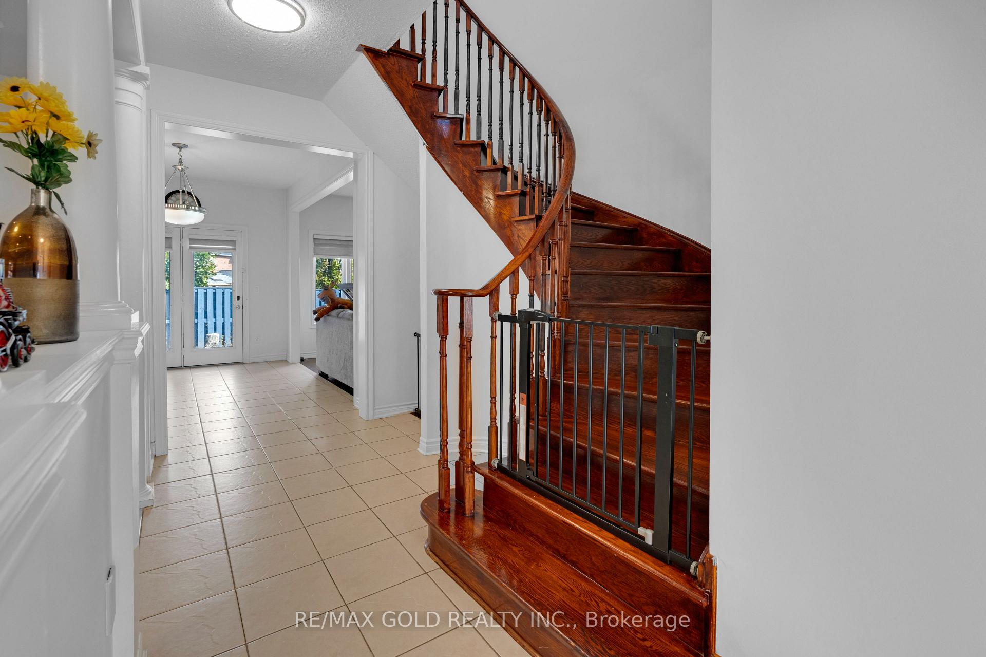 Photo 14 of 39 Darren Road, Brampton, Vales of Castlemore North — HOMEH