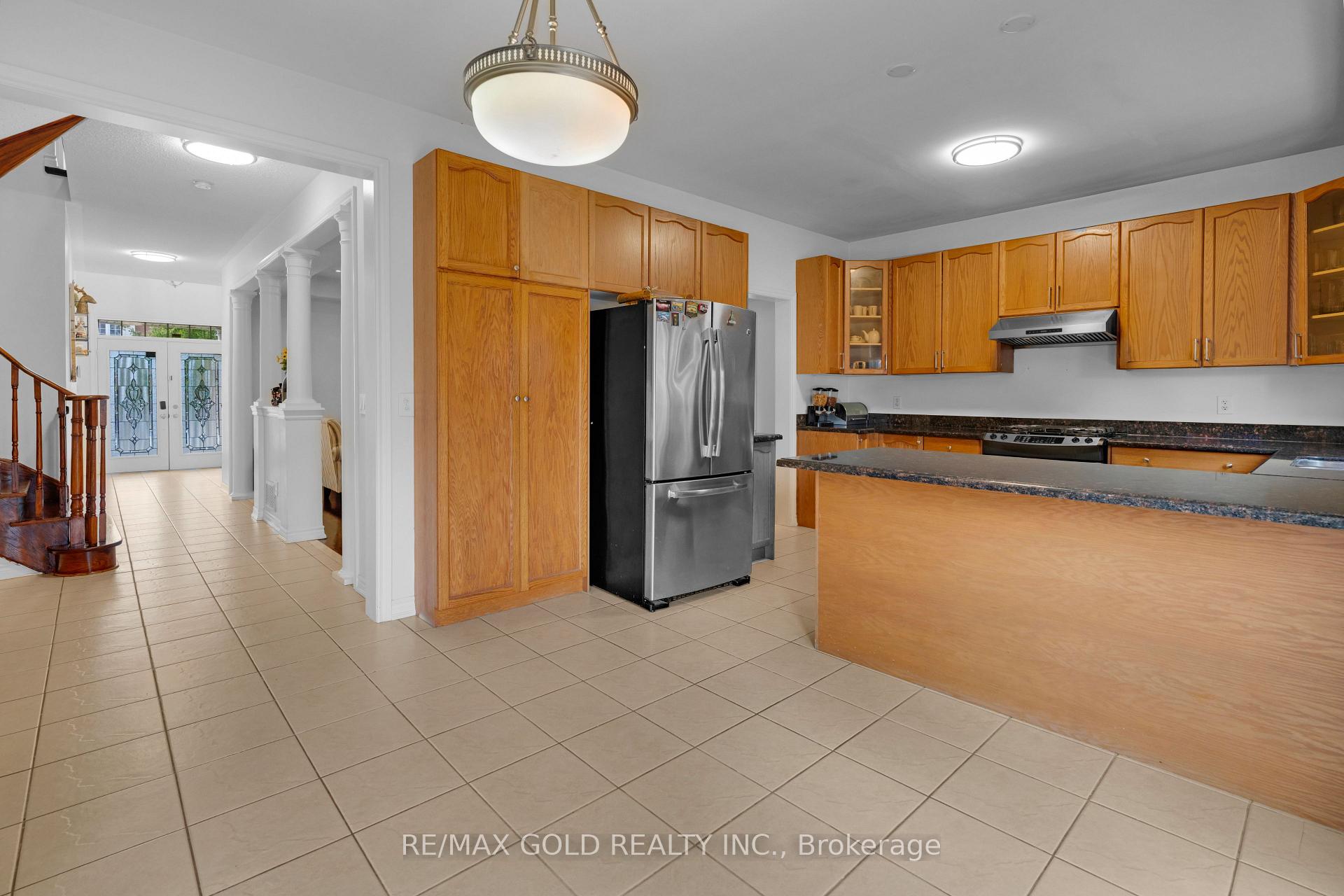Photo 18 of 39 Darren Road, Brampton, Vales of Castlemore North — HOMEH