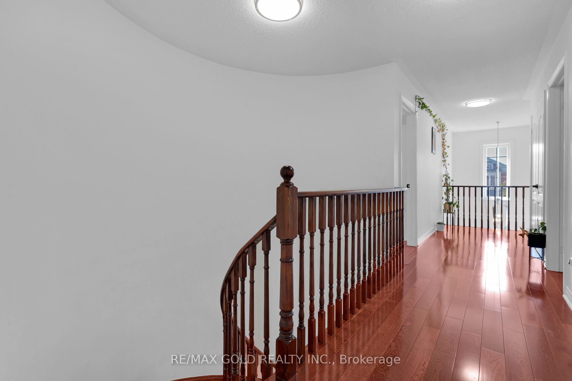 Photo 23 of 39 Darren Road, Brampton, Vales of Castlemore North — HOMEH