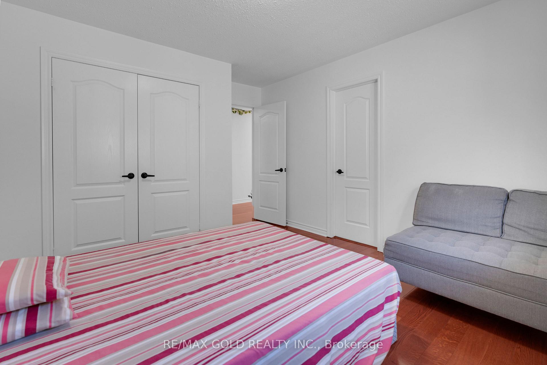 Photo 28 of 39 Darren Road, Brampton, Vales of Castlemore North — HOMEH