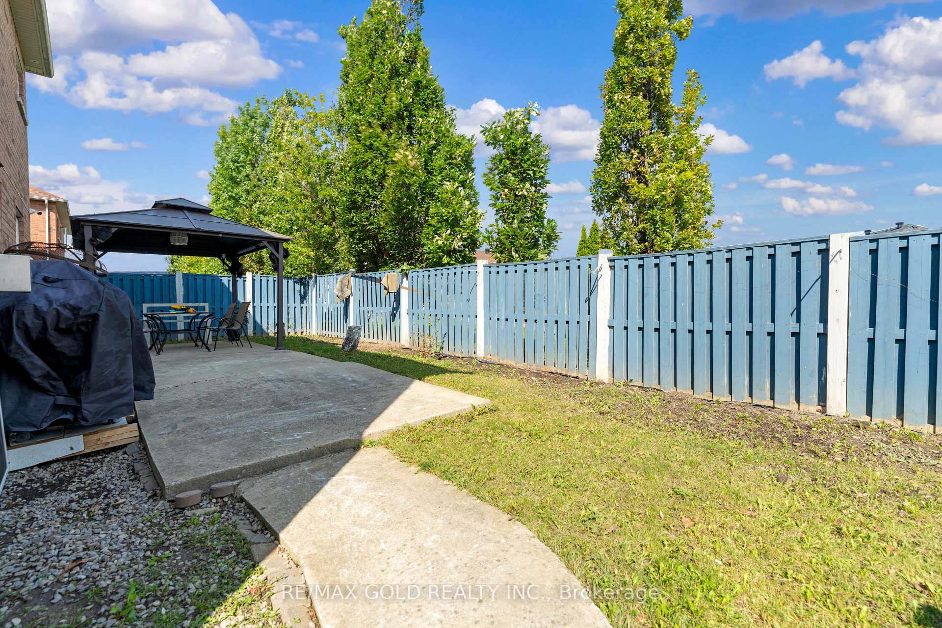 Photo 41 of 39 Darren Road, Brampton, Vales of Castlemore North — HOMEH