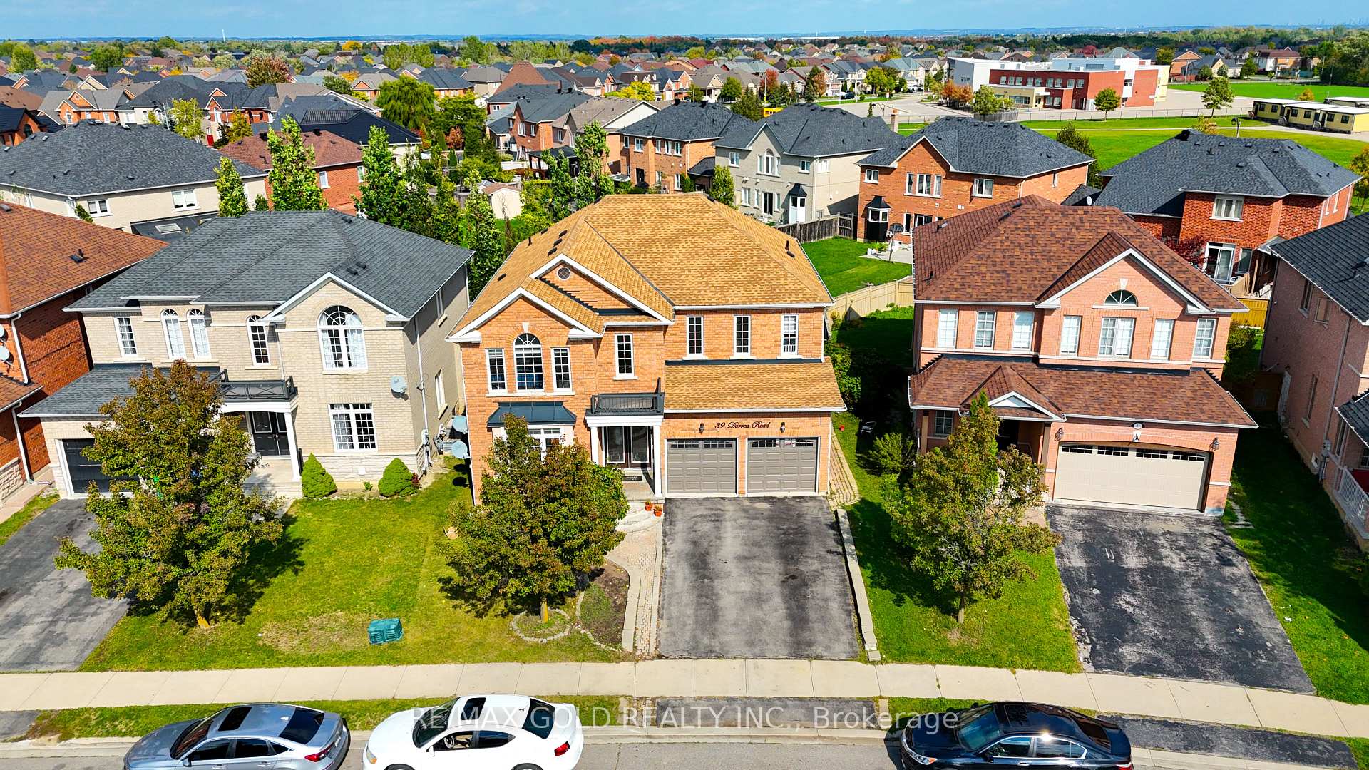 Photo 43 of 39 Darren Road, Brampton, Vales of Castlemore North — HOMEH