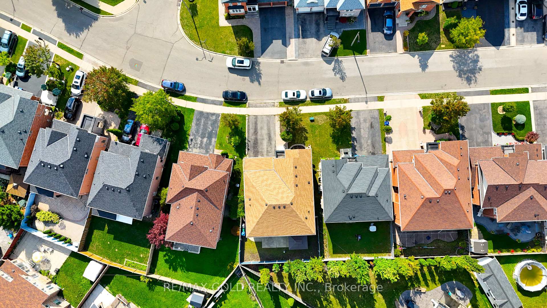 Photo 44 of 39 Darren Road, Brampton, Vales of Castlemore North — HOMEH