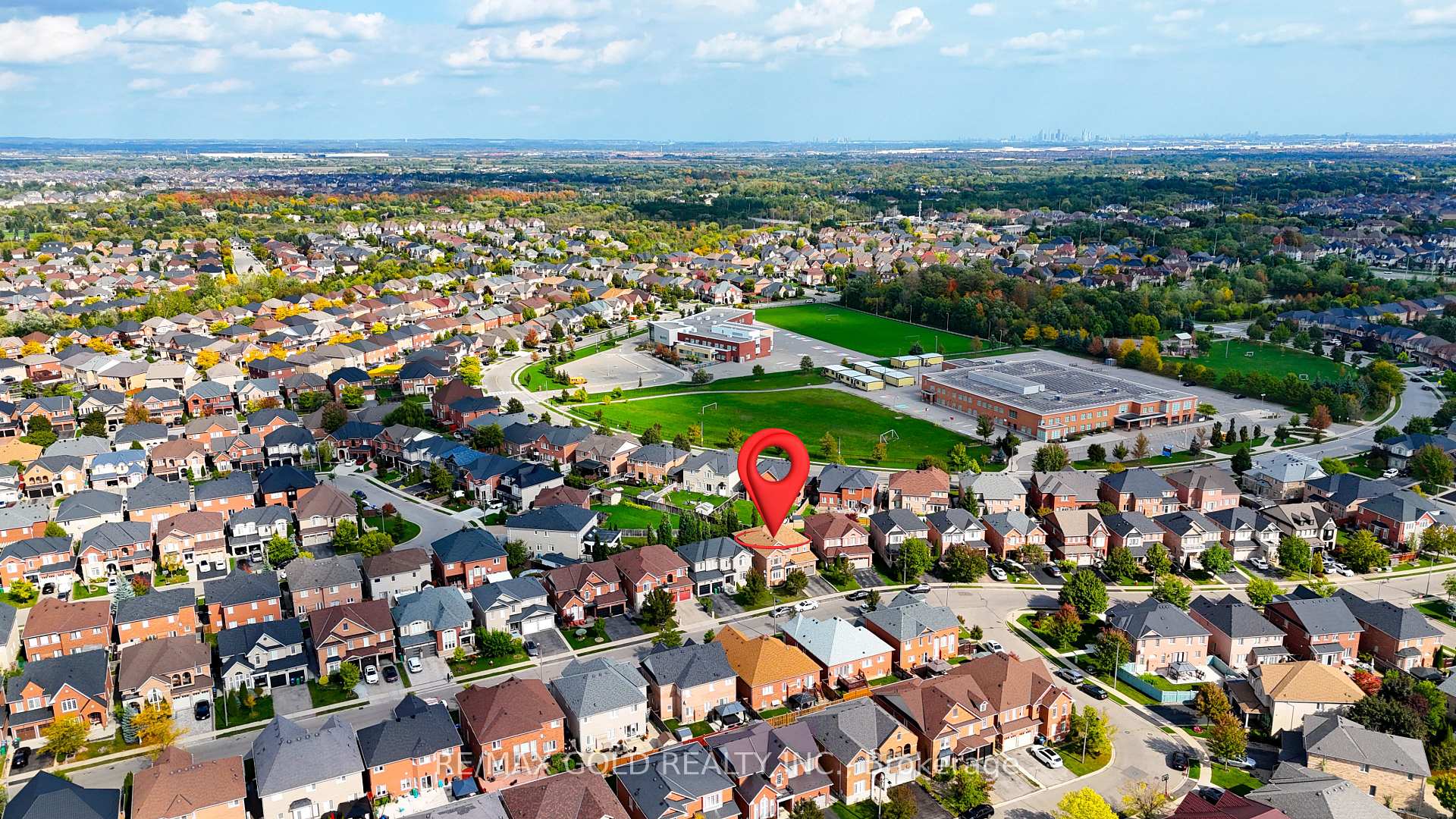 Photo 47 of 39 Darren Road, Brampton, Vales of Castlemore North — HOMEH
