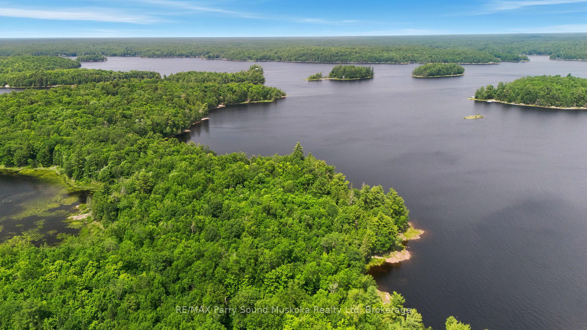 Photo 6 of 6 W/A Lake Wahwashkesh, Whitestone — HOMEH