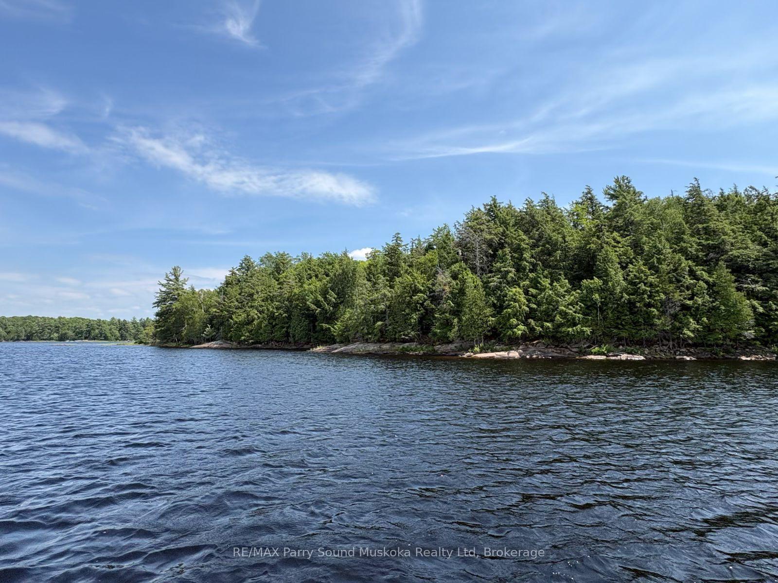Photo 5 of 7 W/A Lake Wahwashkesh, Whitestone — HOMEH