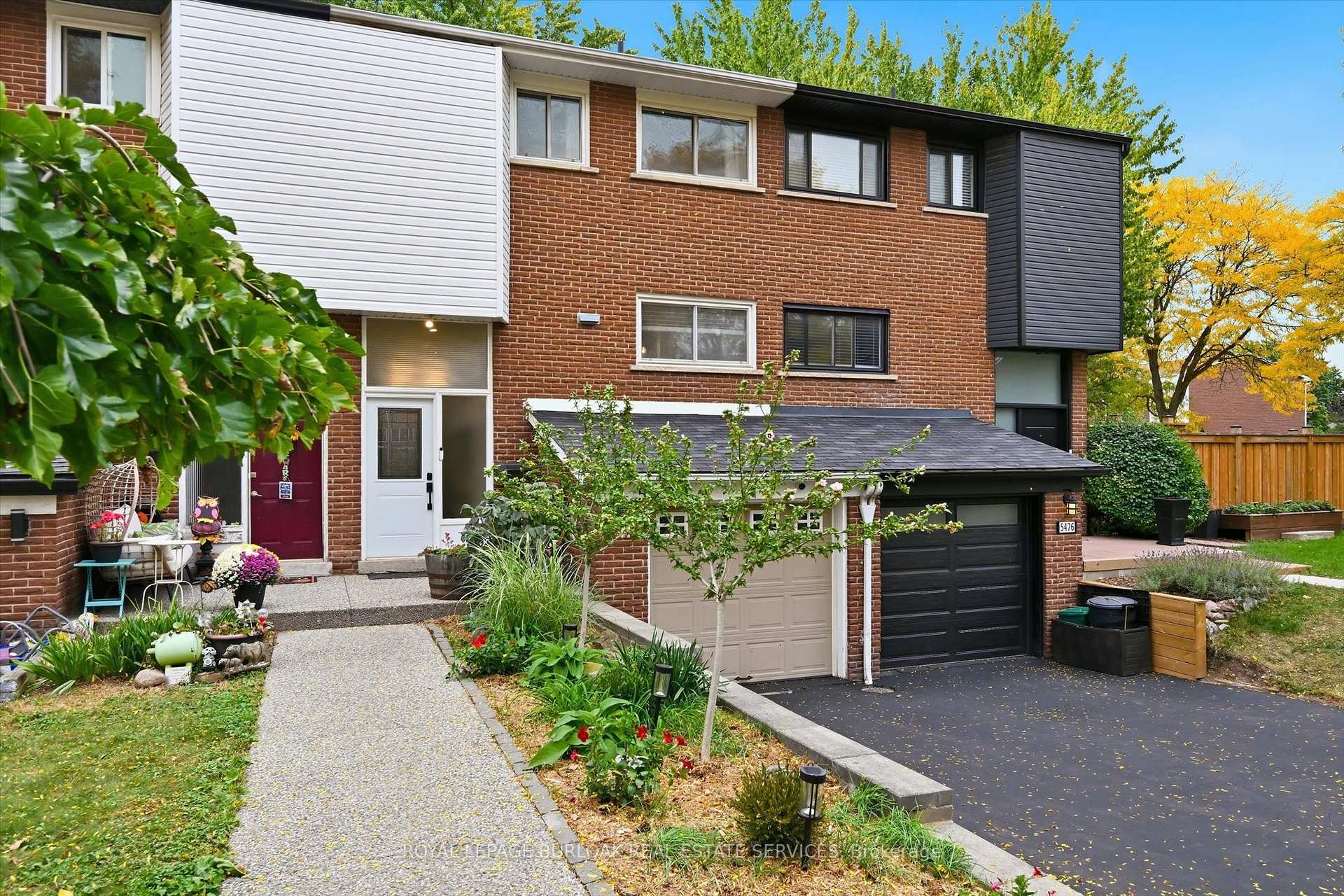 Photo of 5474 Schueller Crescent