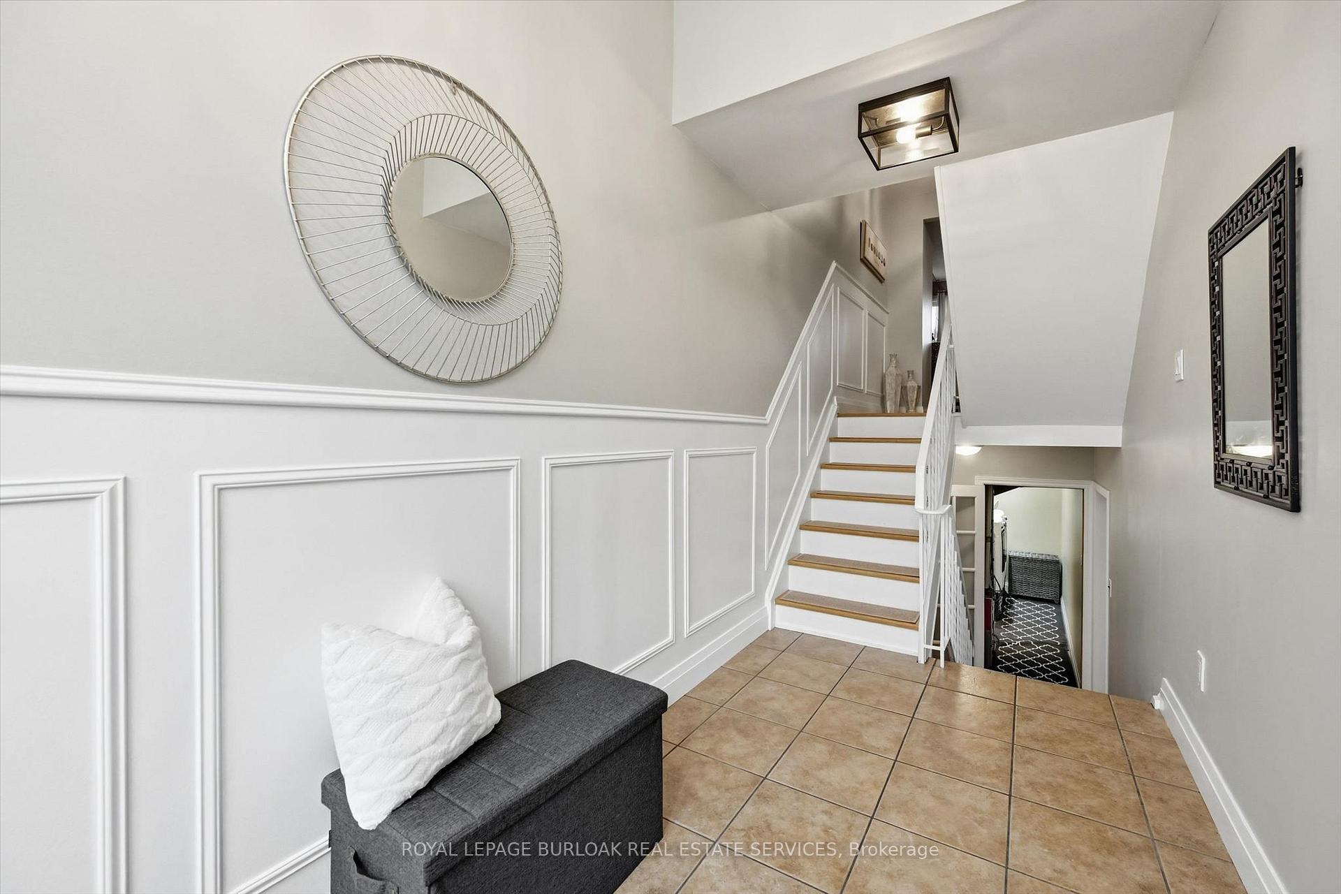 Photo 4 of 5474 Schueller Crescent, Burlington, Appleby — HOMEH