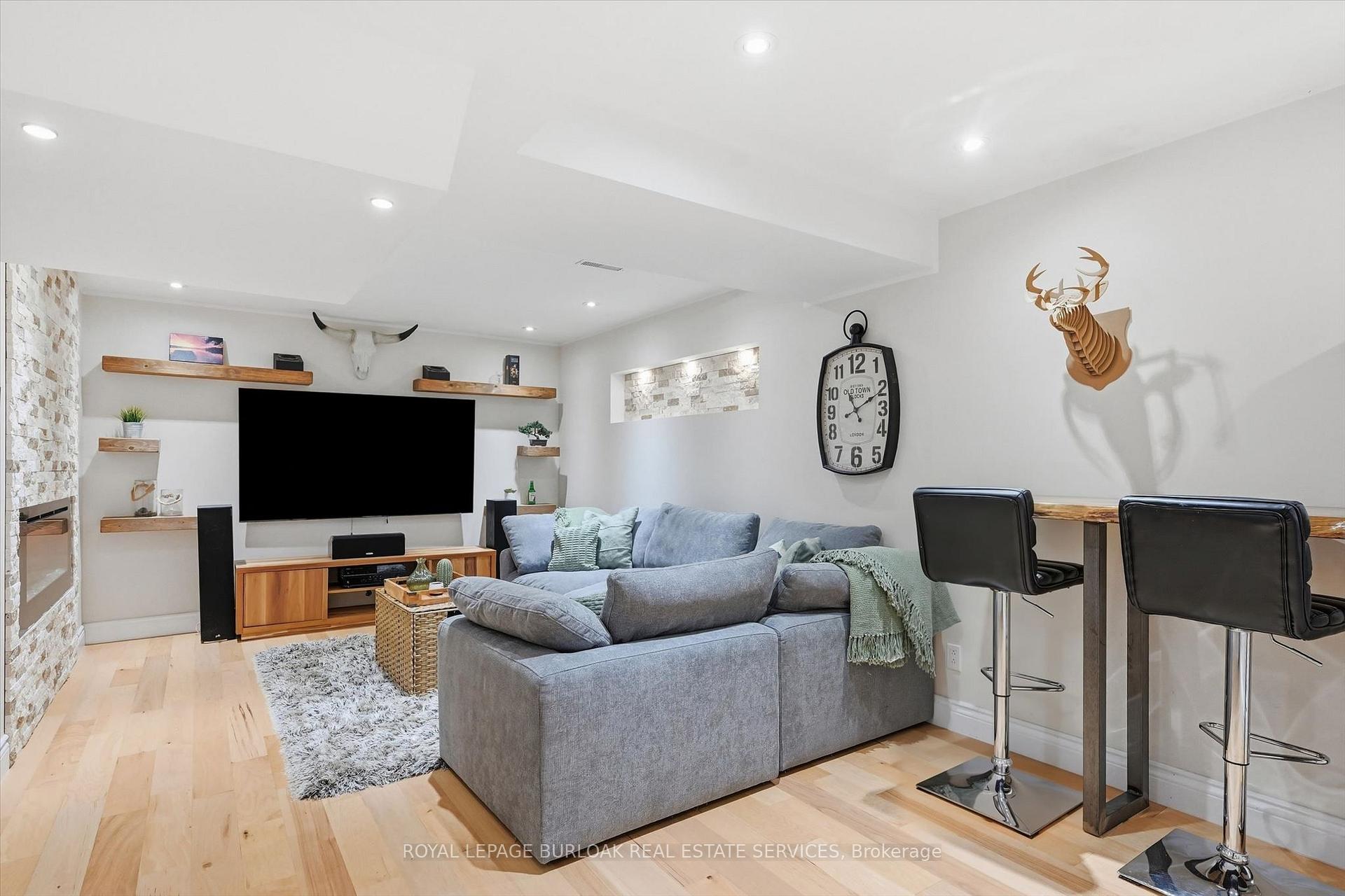 Photo 33 of 5474 Schueller Crescent, Burlington, Appleby — HOMEH