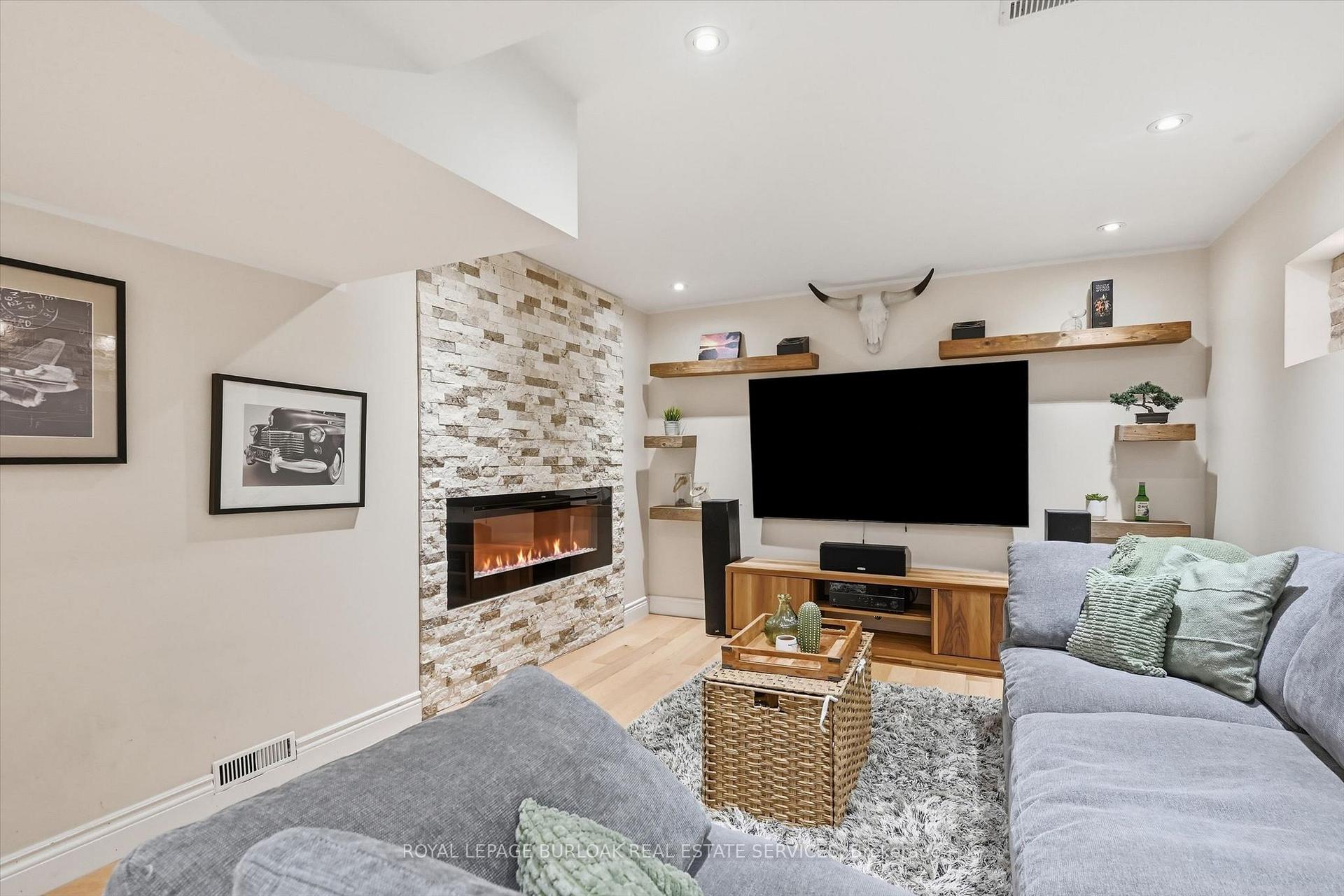 Photo 34 of 5474 Schueller Crescent, Burlington, Appleby — HOMEH