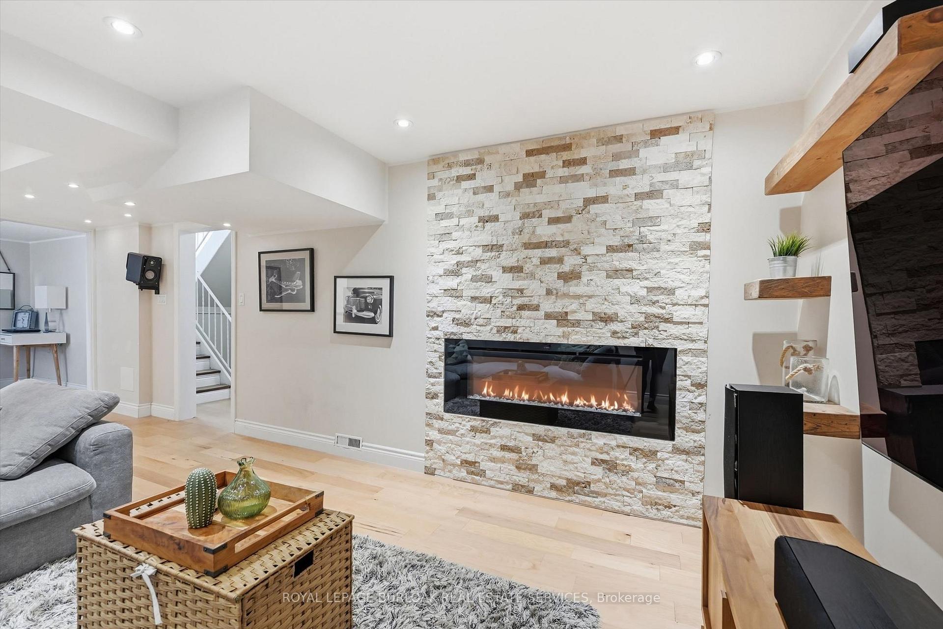 Photo 35 of 5474 Schueller Crescent, Burlington, Appleby — HOMEH