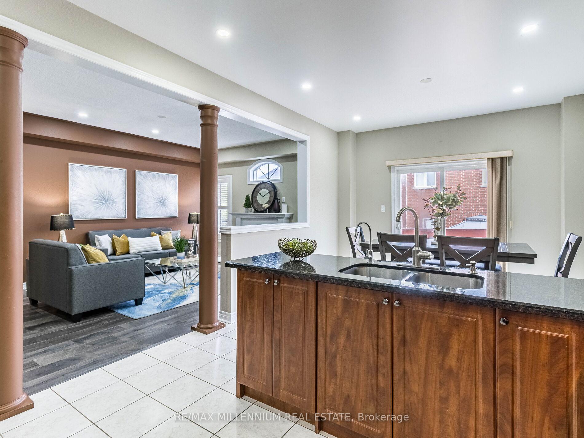 Photo 11 of 172 Pefferlaw Circle, Brampton, Bram West — HOMEH