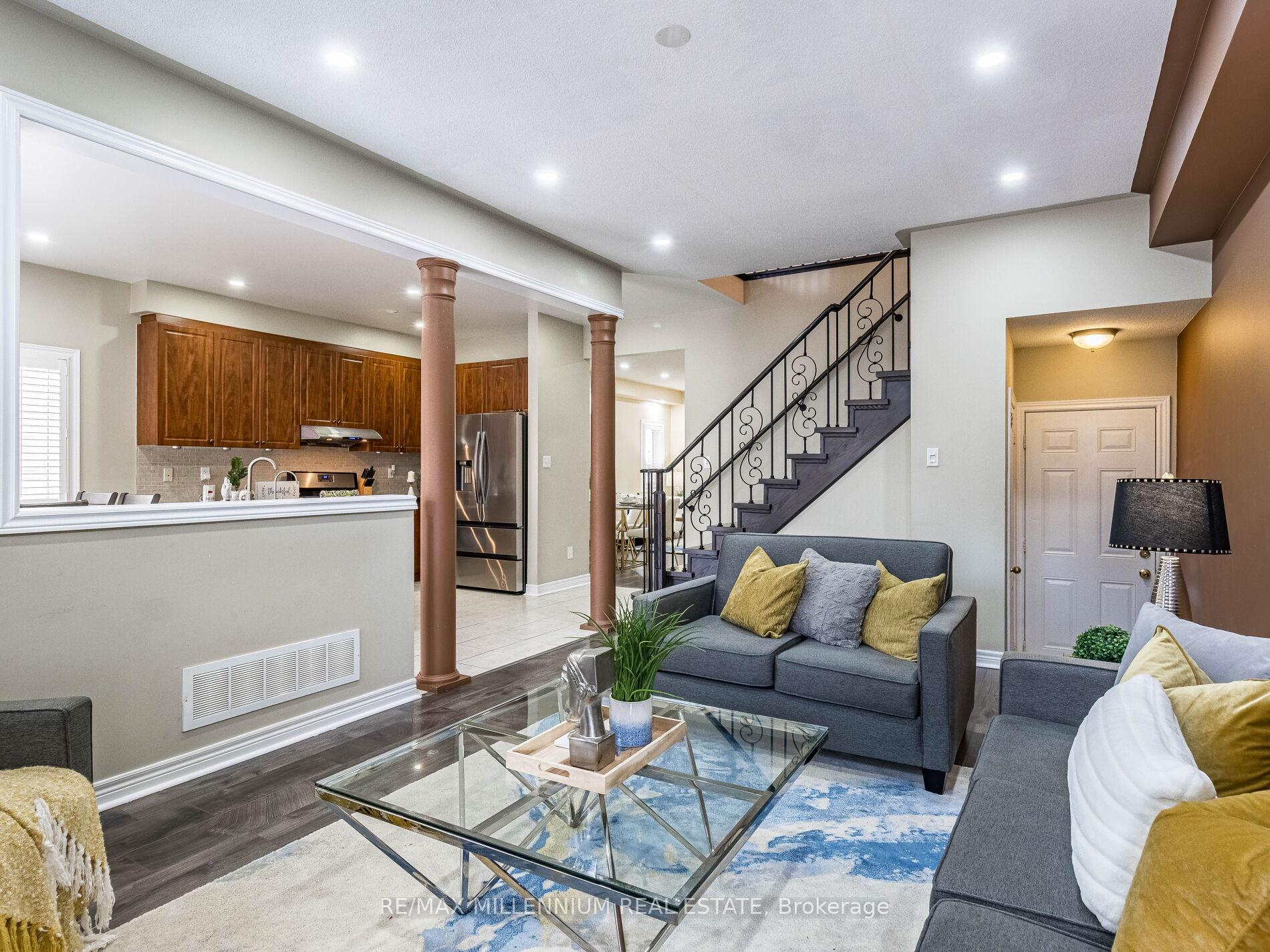 Photo 16 of 172 Pefferlaw Circle, Brampton, Bram West — HOMEH