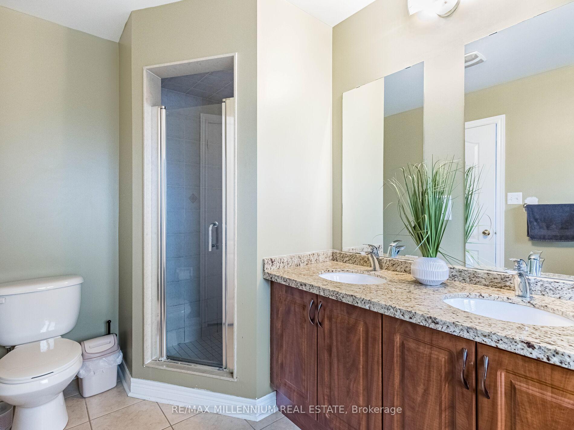 Photo 23 of 172 Pefferlaw Circle, Brampton, Bram West — HOMEH