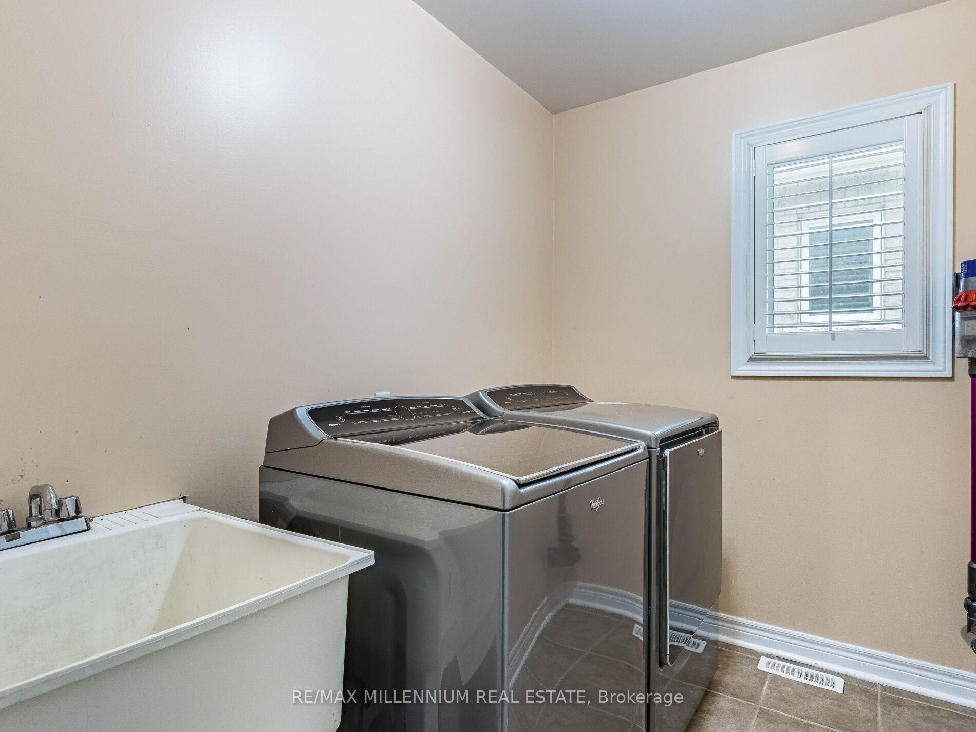 Photo 28 of 172 Pefferlaw Circle, Brampton, Bram West — HOMEH