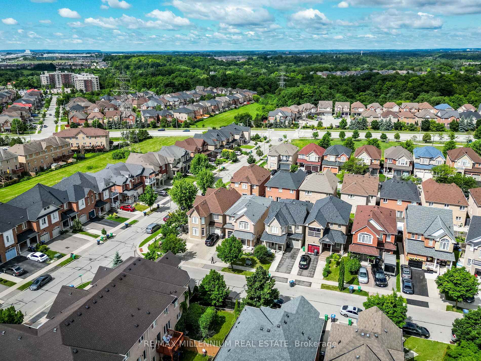 Photo 38 of 172 Pefferlaw Circle, Brampton, Bram West — HOMEH