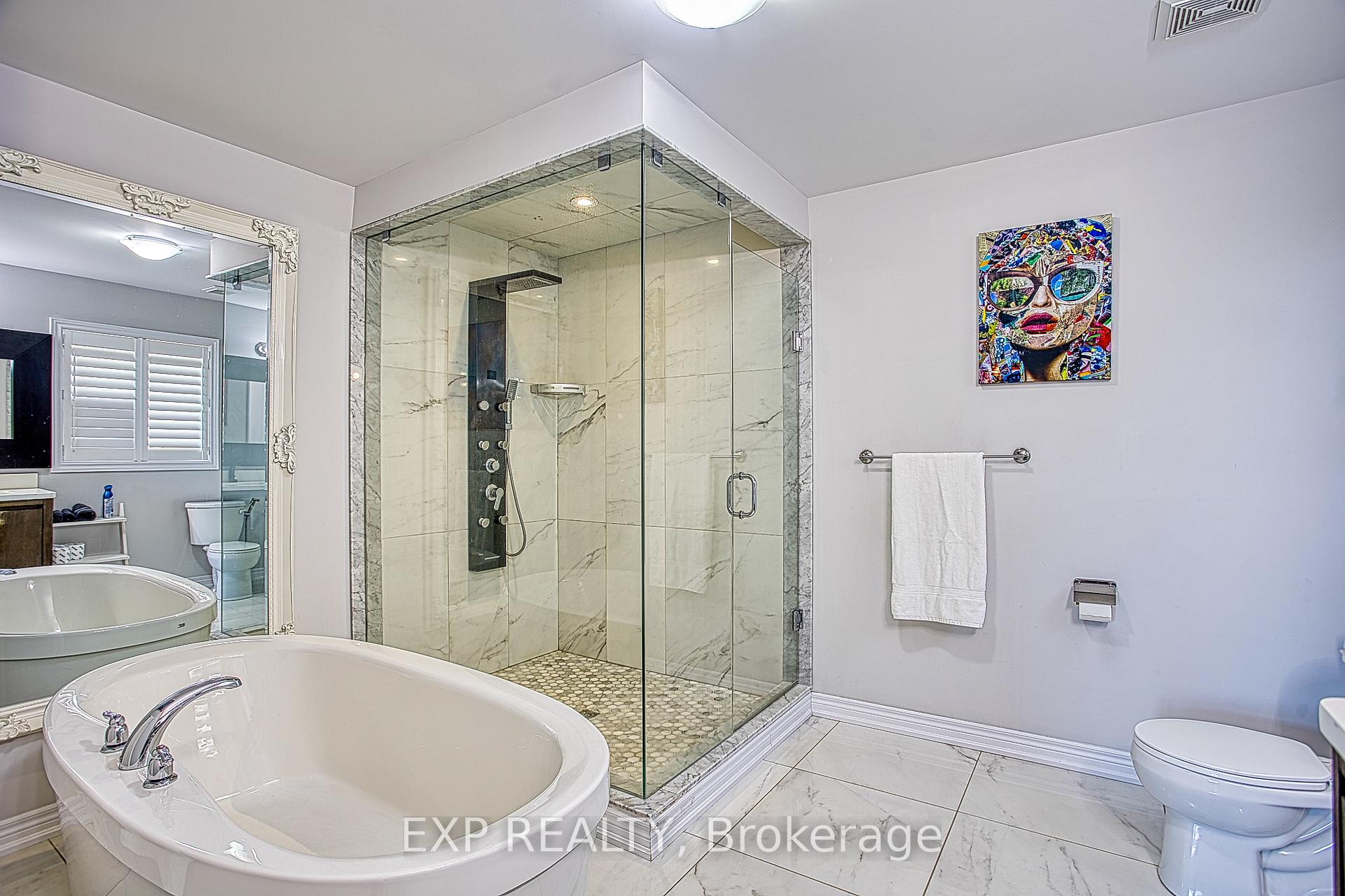 Photo 23 of 17 Narbonne Crescent, Hamilton, Stoney Creek Mountain — HOMEH