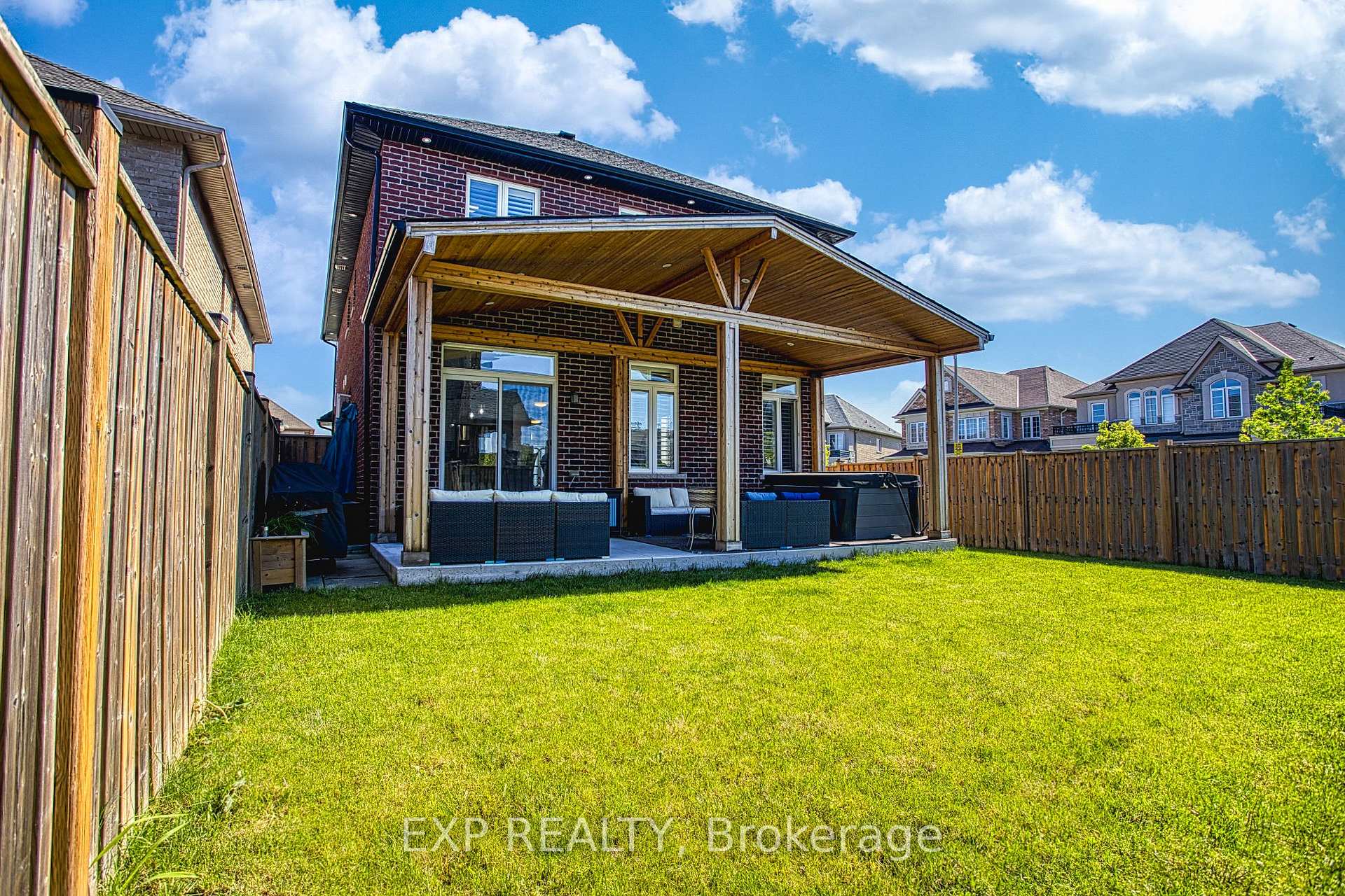 Photo 34 of 17 Narbonne Crescent, Hamilton, Stoney Creek Mountain — HOMEH