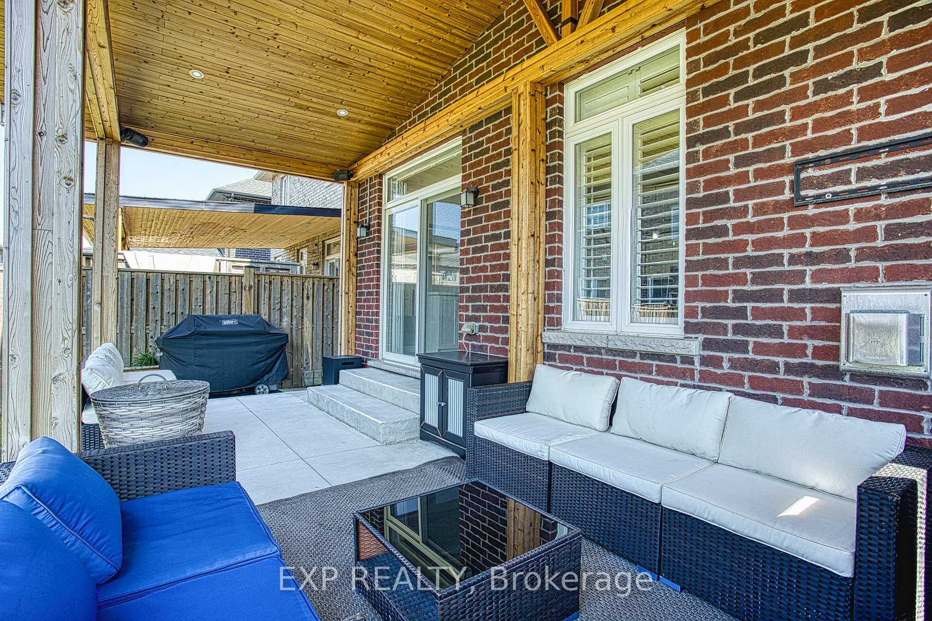 Photo 37 of 17 Narbonne Crescent, Hamilton, Stoney Creek Mountain — HOMEH