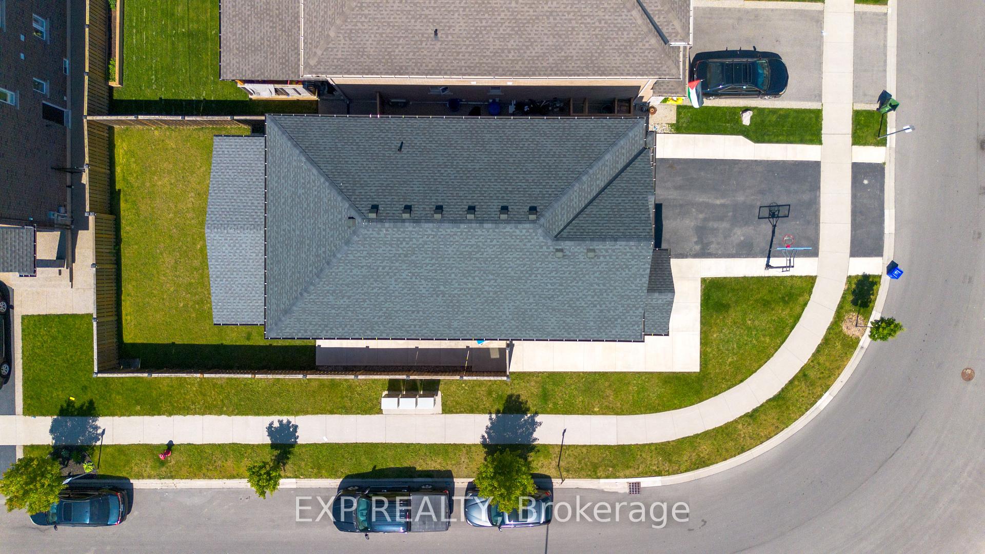 Photo 40 of 17 Narbonne Crescent, Hamilton, Stoney Creek Mountain — HOMEH