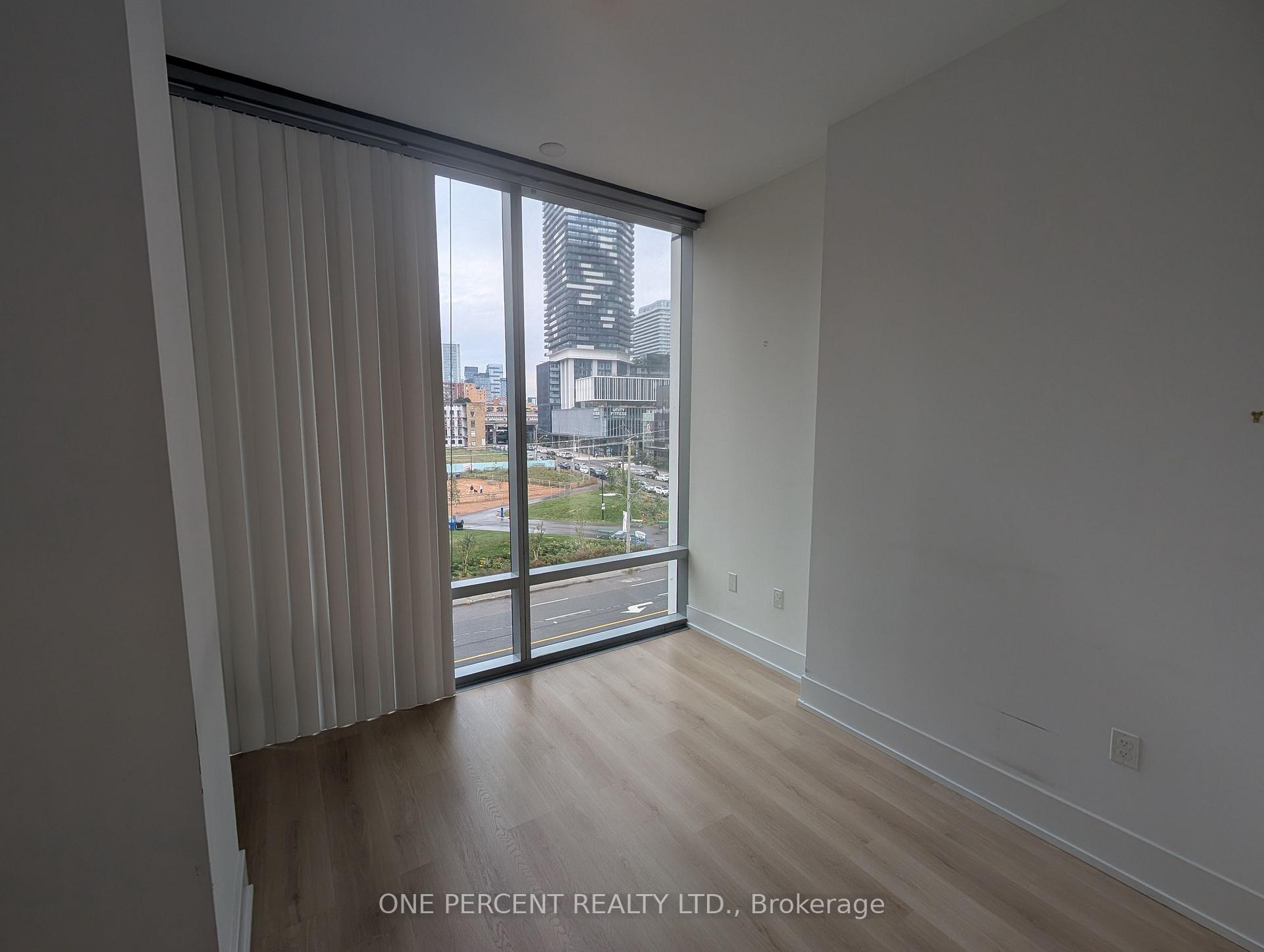 Photo 5 of Unit 441, 39 Queens Quay E, Toronto, Waterfront Communities — HOMEH
