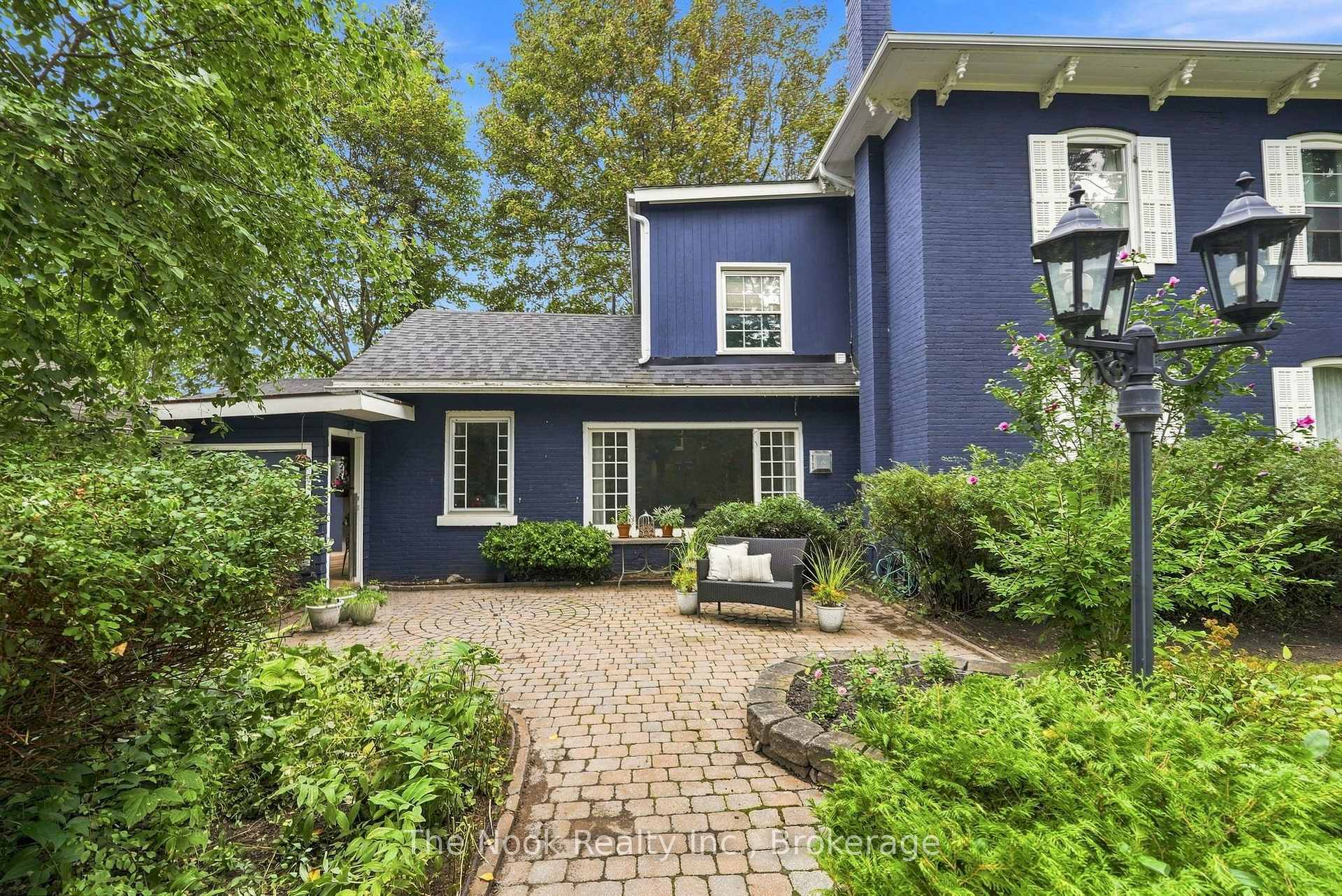 Photo 2 of 5068 Main Street, Clarington, Orono — HOMEH