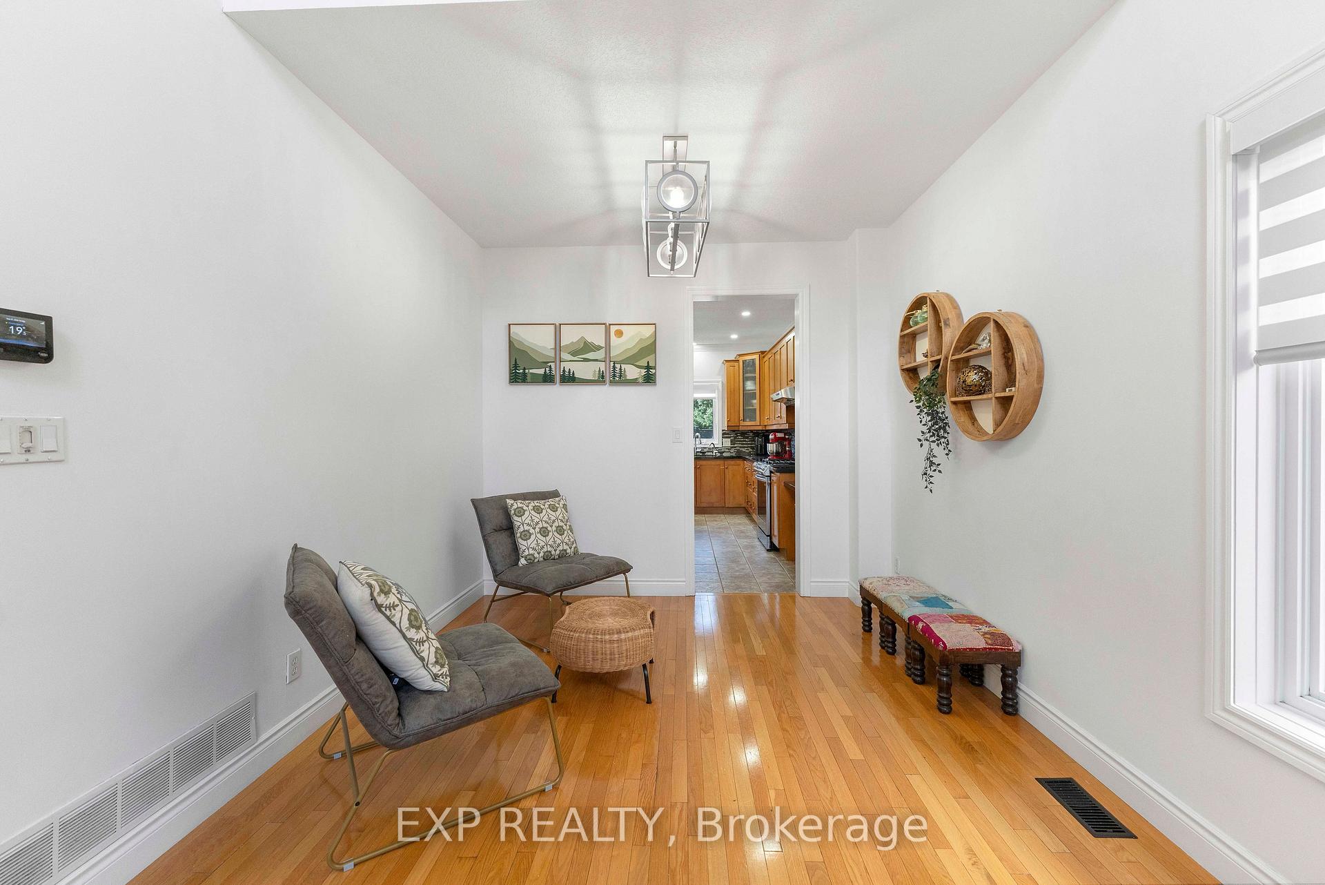 Photo 7 of 577 Waterton Drive, Waterloo, Conservation Meadows — HOMEH