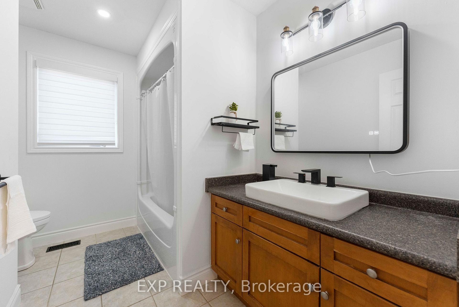 Photo 34 of 577 Waterton Drive, Waterloo, Conservation Meadows — HOMEH