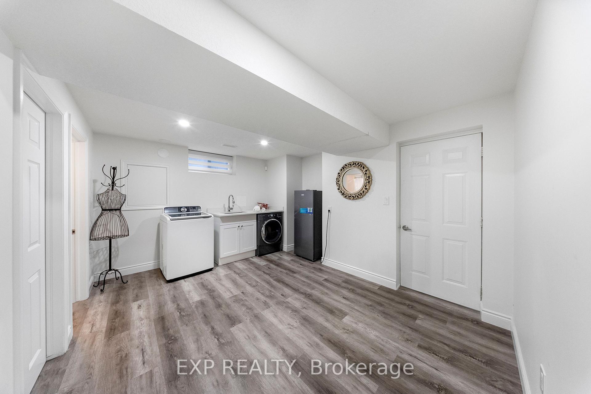 Photo 41 of 577 Waterton Drive, Waterloo, Conservation Meadows — HOMEH