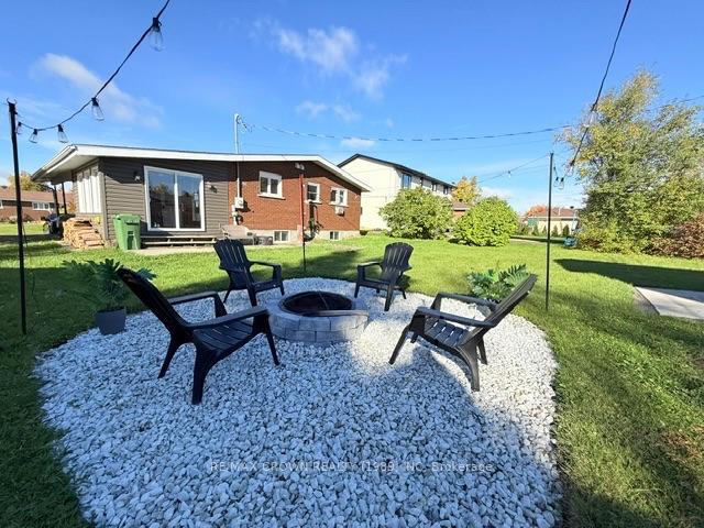 Photo 7 of 29 Seaborne Crescent, Kapuskasing — HOMEH