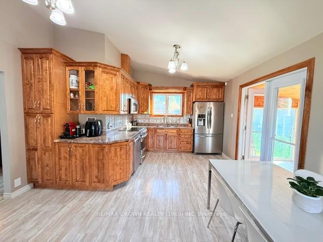 Photo 14 of 29 Seaborne Crescent, Kapuskasing — HOMEH