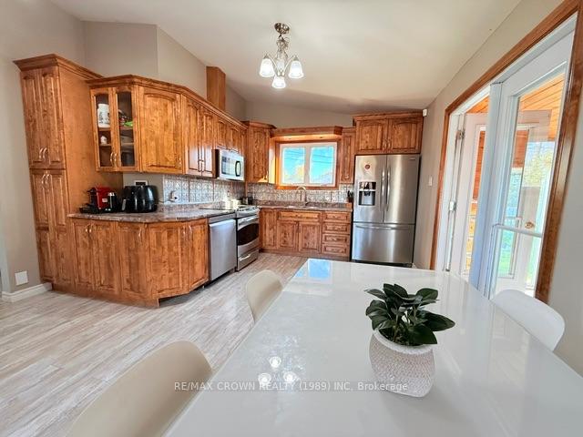 Photo 15 of 29 Seaborne Crescent, Kapuskasing — HOMEH