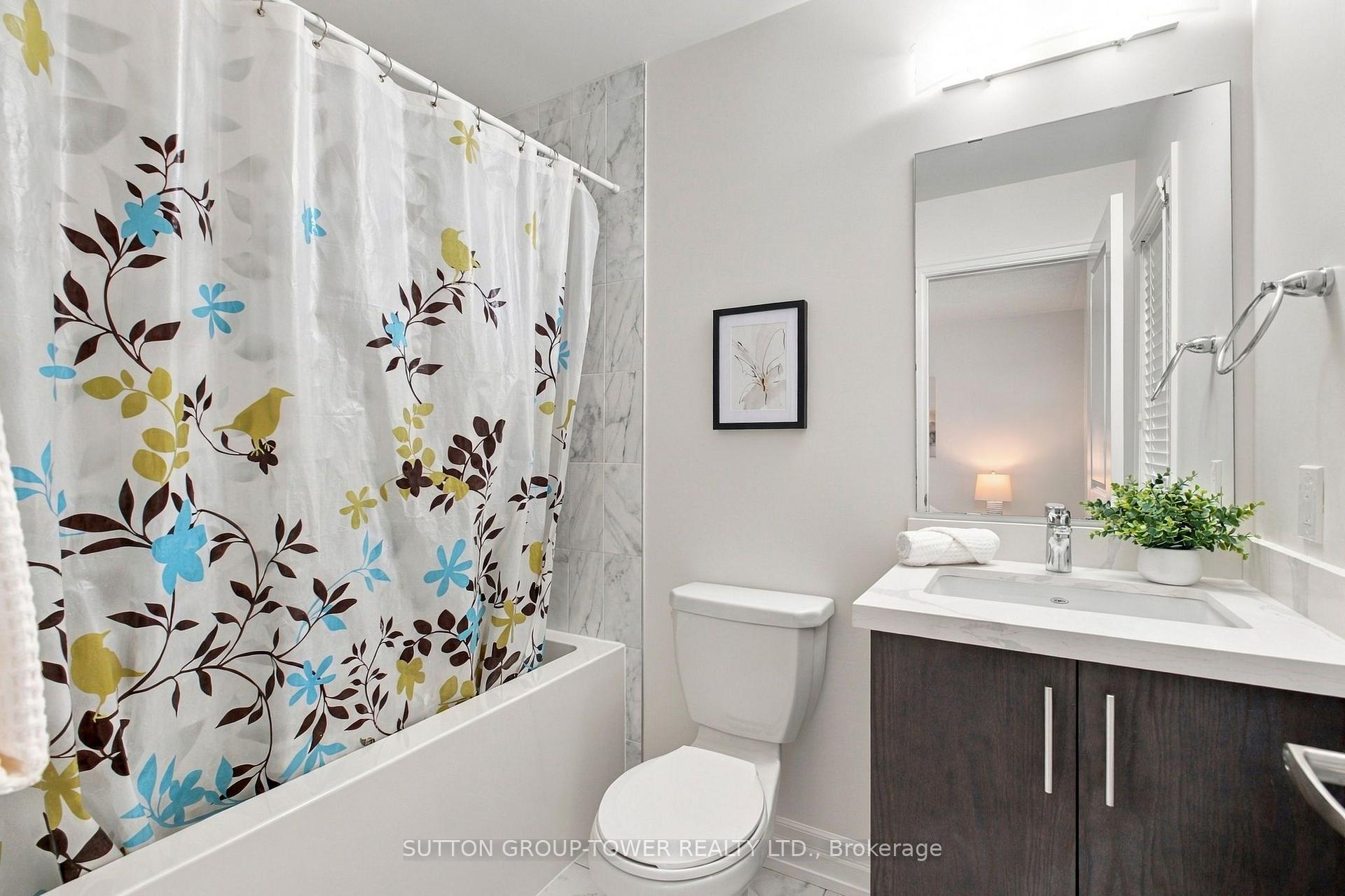 Photo 27 of 32 Cyprus Glen, East Gwillimbury, Holland Landing — HOMEH