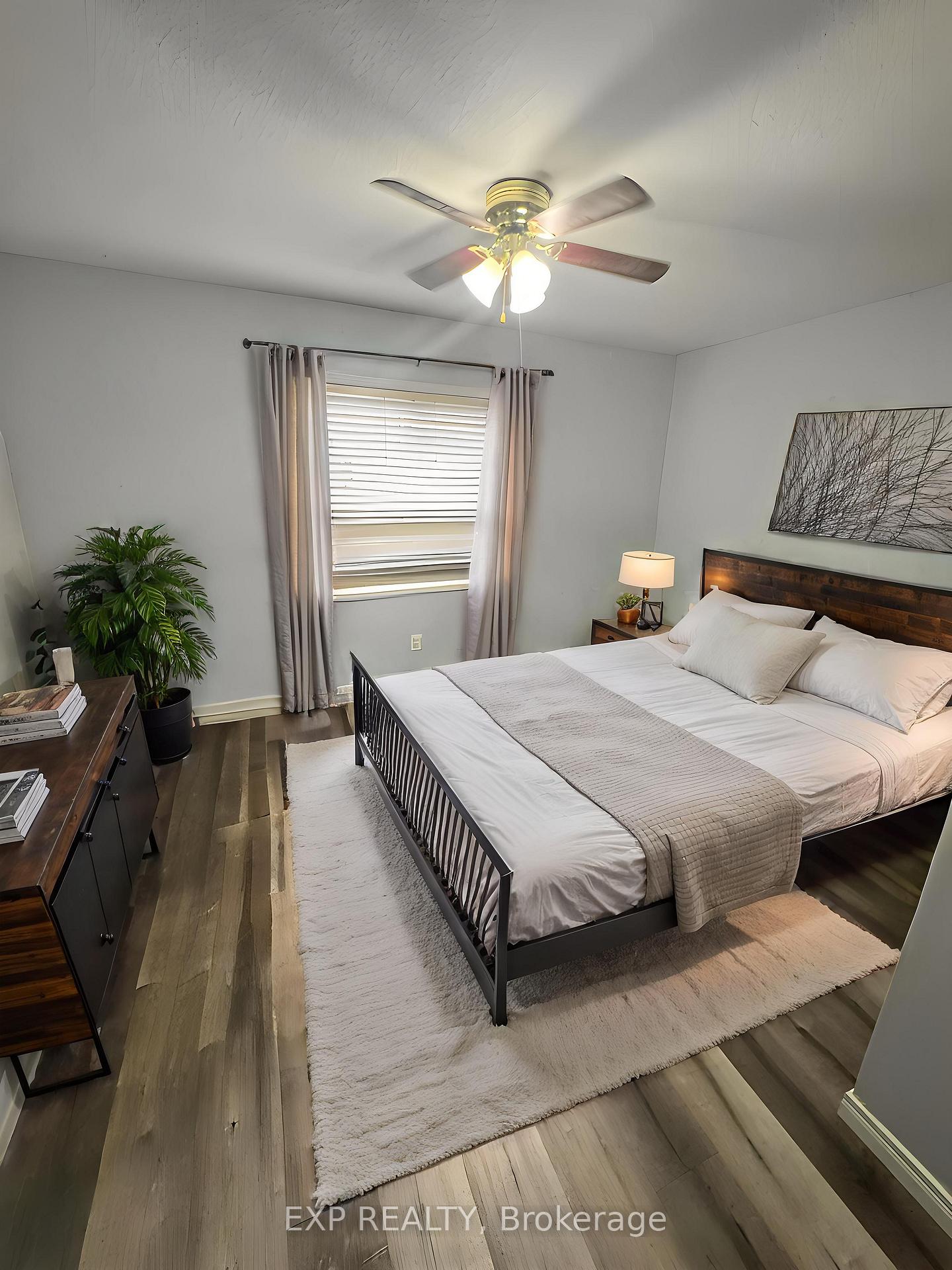 Photo 10 of 717 Activa Avenue, Kitchener, Larentian West — HOMEH