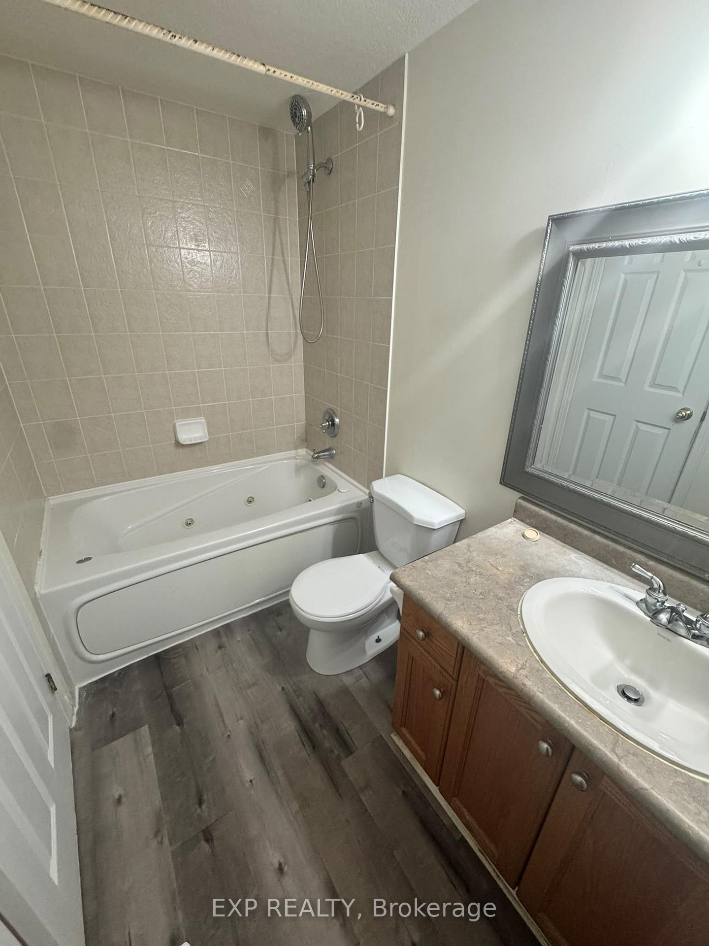 Photo 14 of 717 Activa Avenue, Kitchener, Larentian West — HOMEH