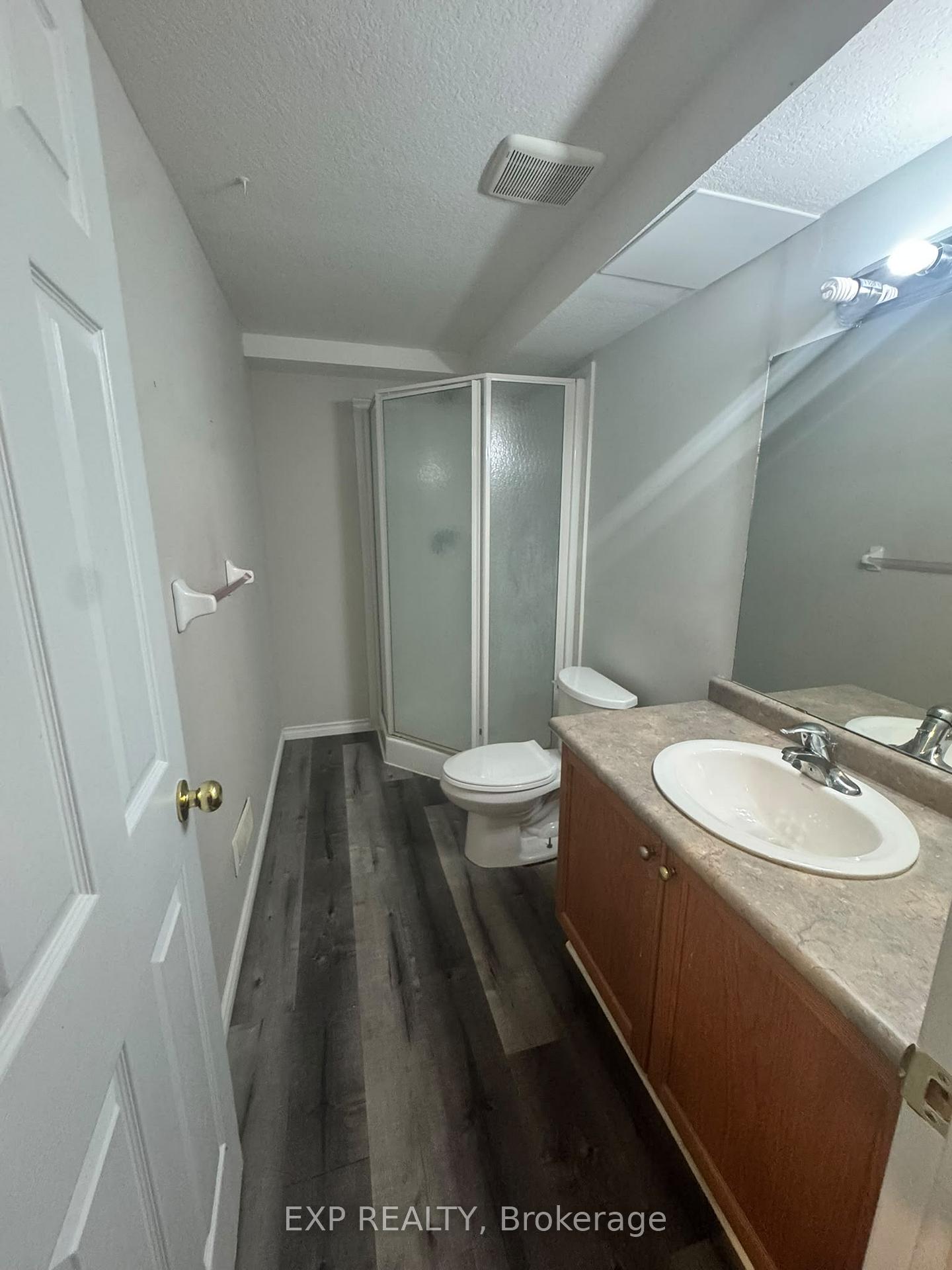 Photo 15 of 717 Activa Avenue, Kitchener, Larentian West — HOMEH