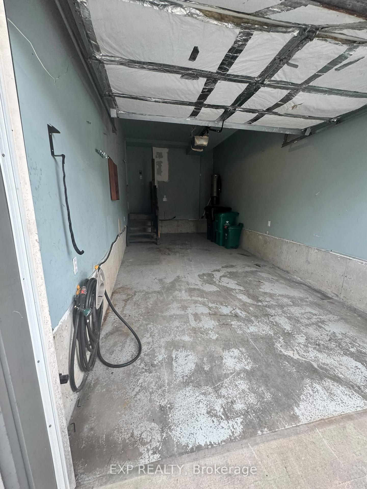 Photo 19 of 717 Activa Avenue, Kitchener, Larentian West — HOMEH