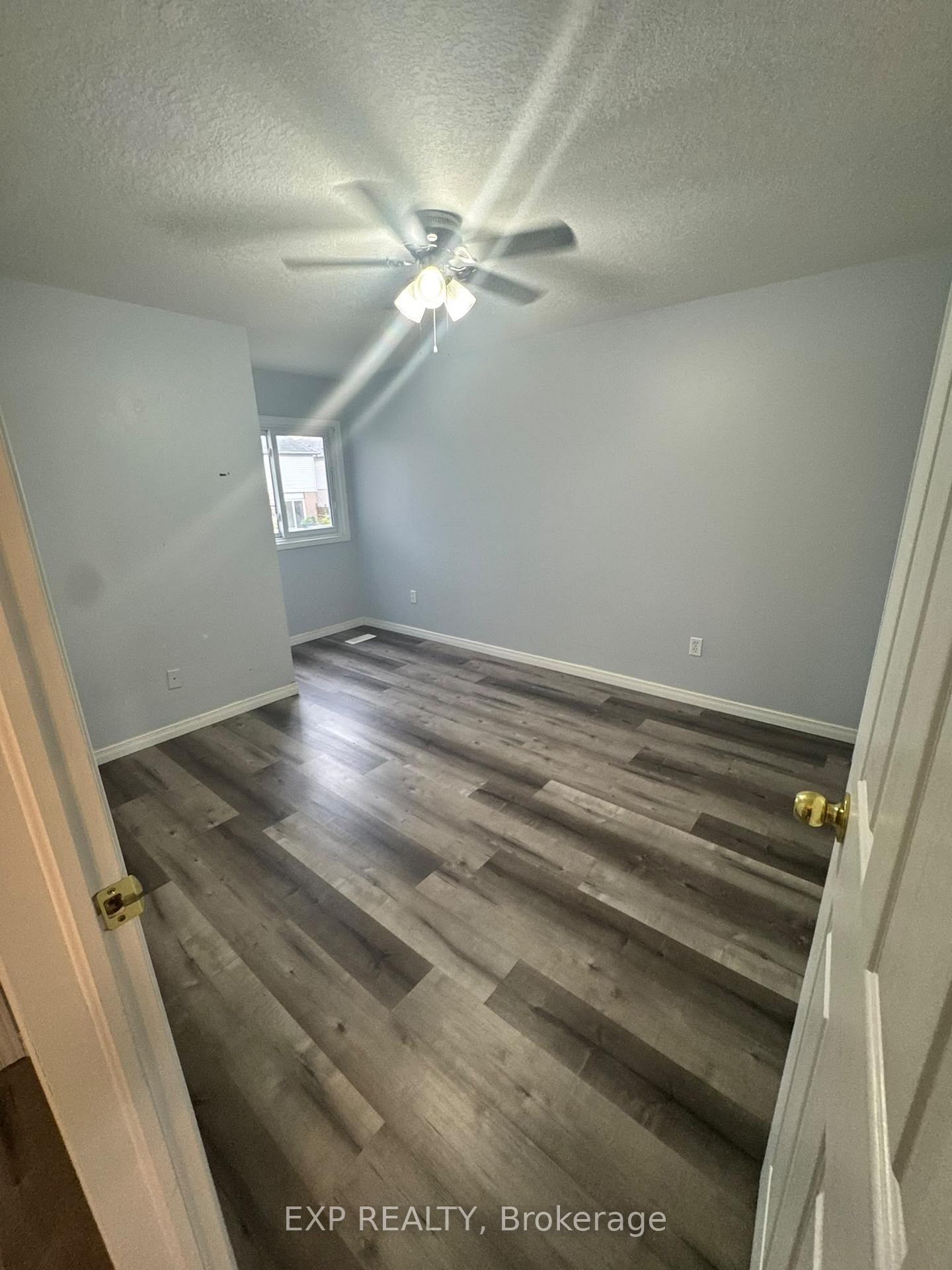 Photo 20 of 717 Activa Avenue, Kitchener, Larentian West — HOMEH