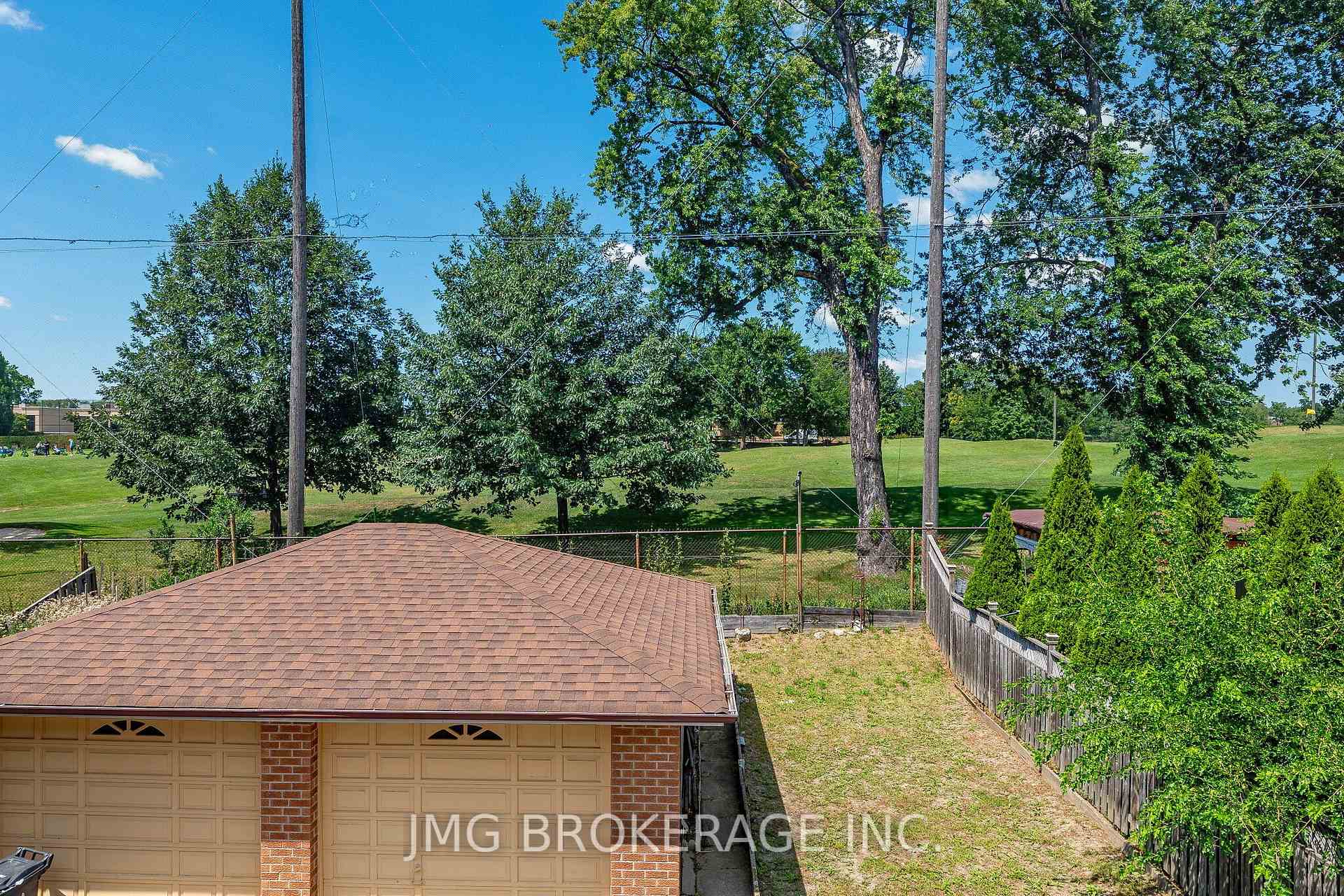 Photo 2 of 53 Foxrun Avenue, North York, Downsview-Roding-CFB — HOMEH