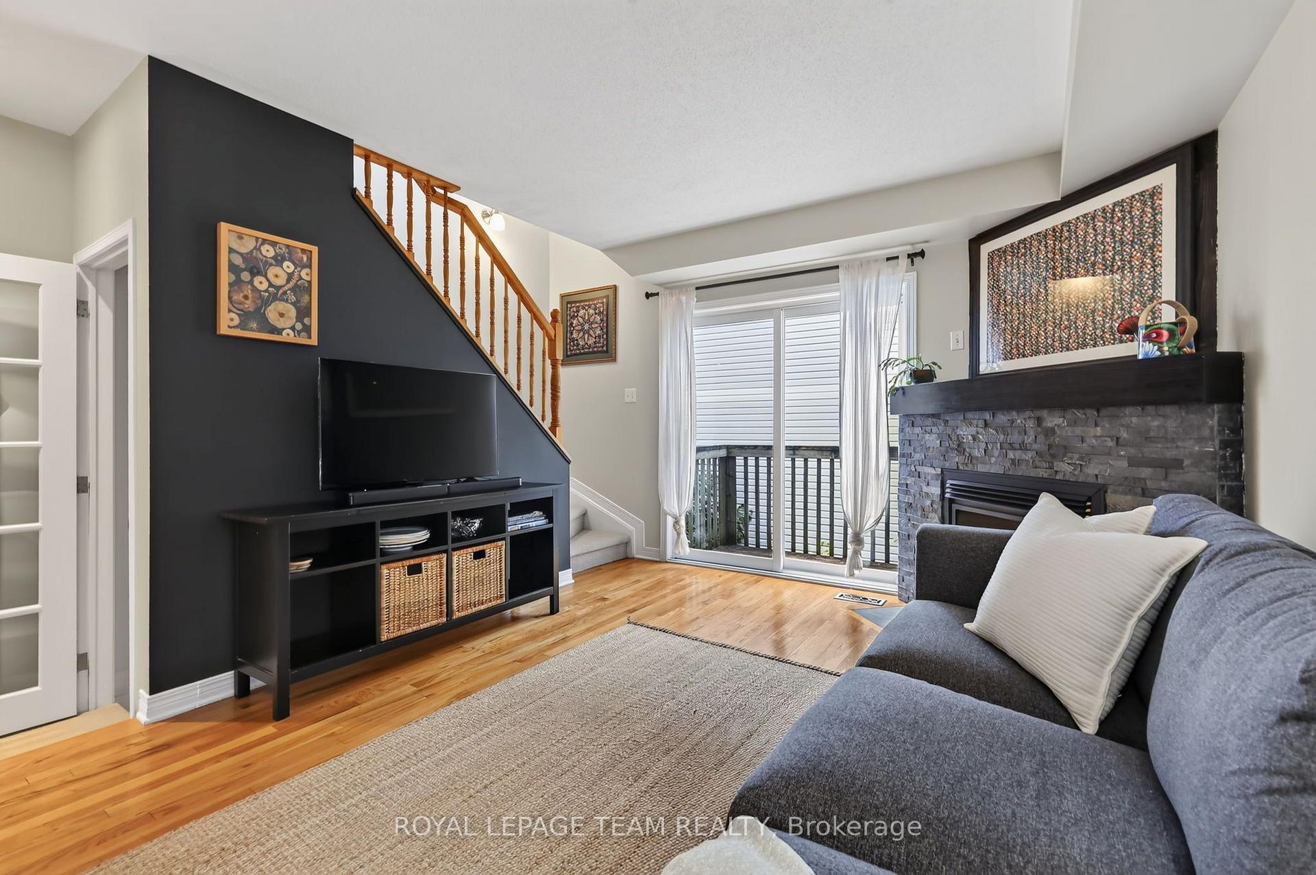 Photo 7 of Unit 11, 13 Robinson Avenue, Ottawa, Sandy Hill — HOMEH
